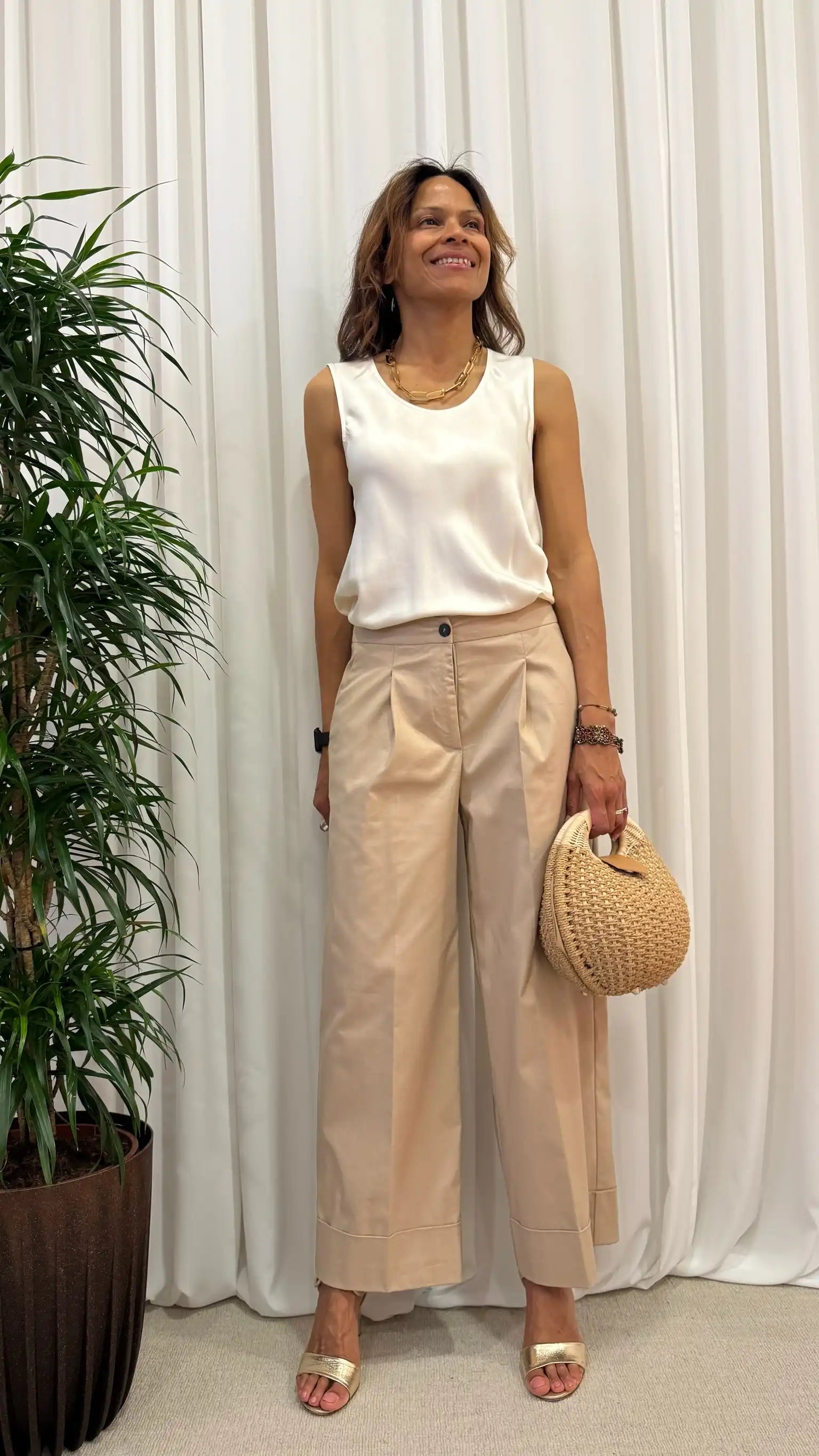 TROUSERS WITH PLEATS 