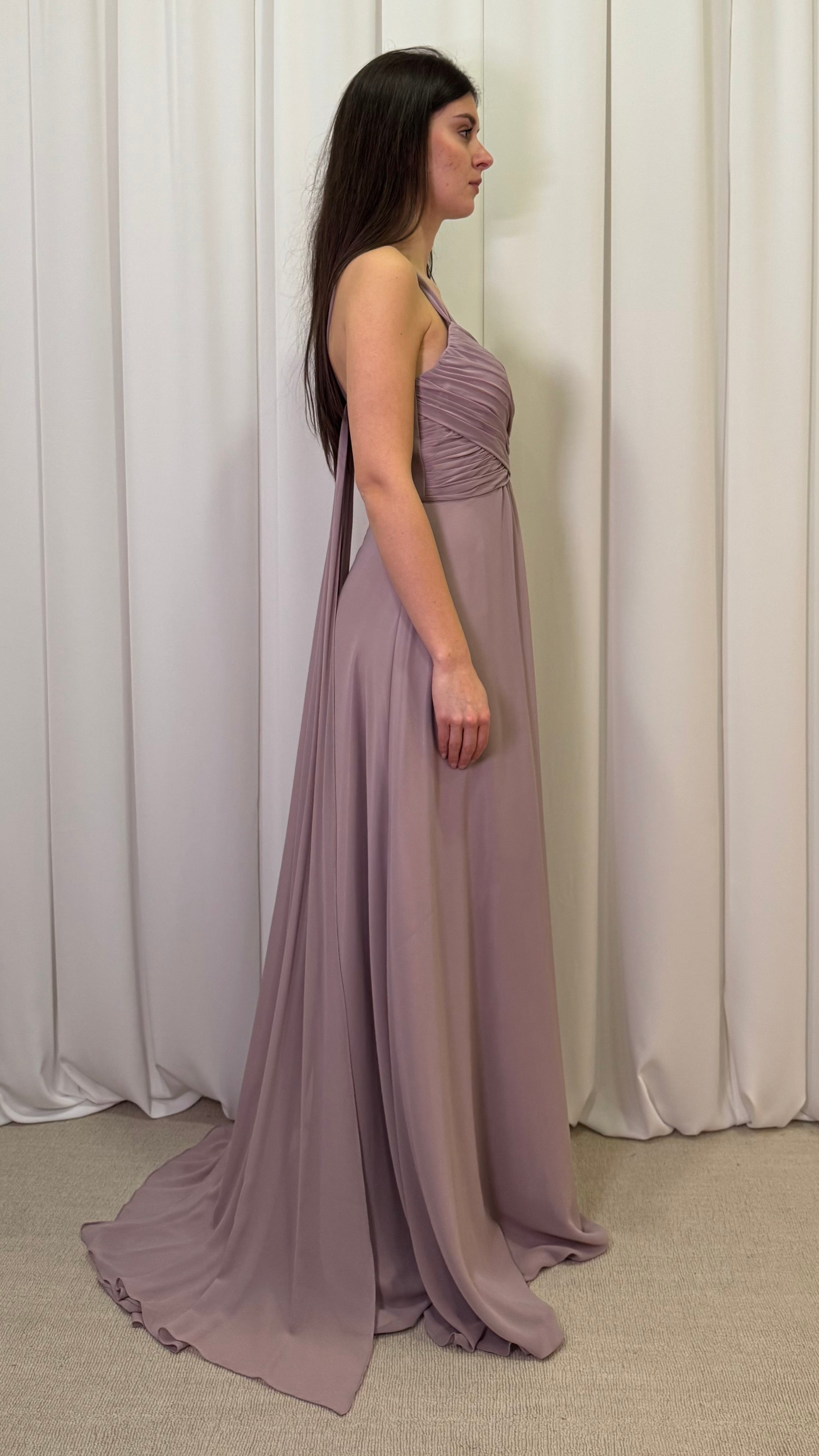 ABITO CHIFFON CON STRASCICO