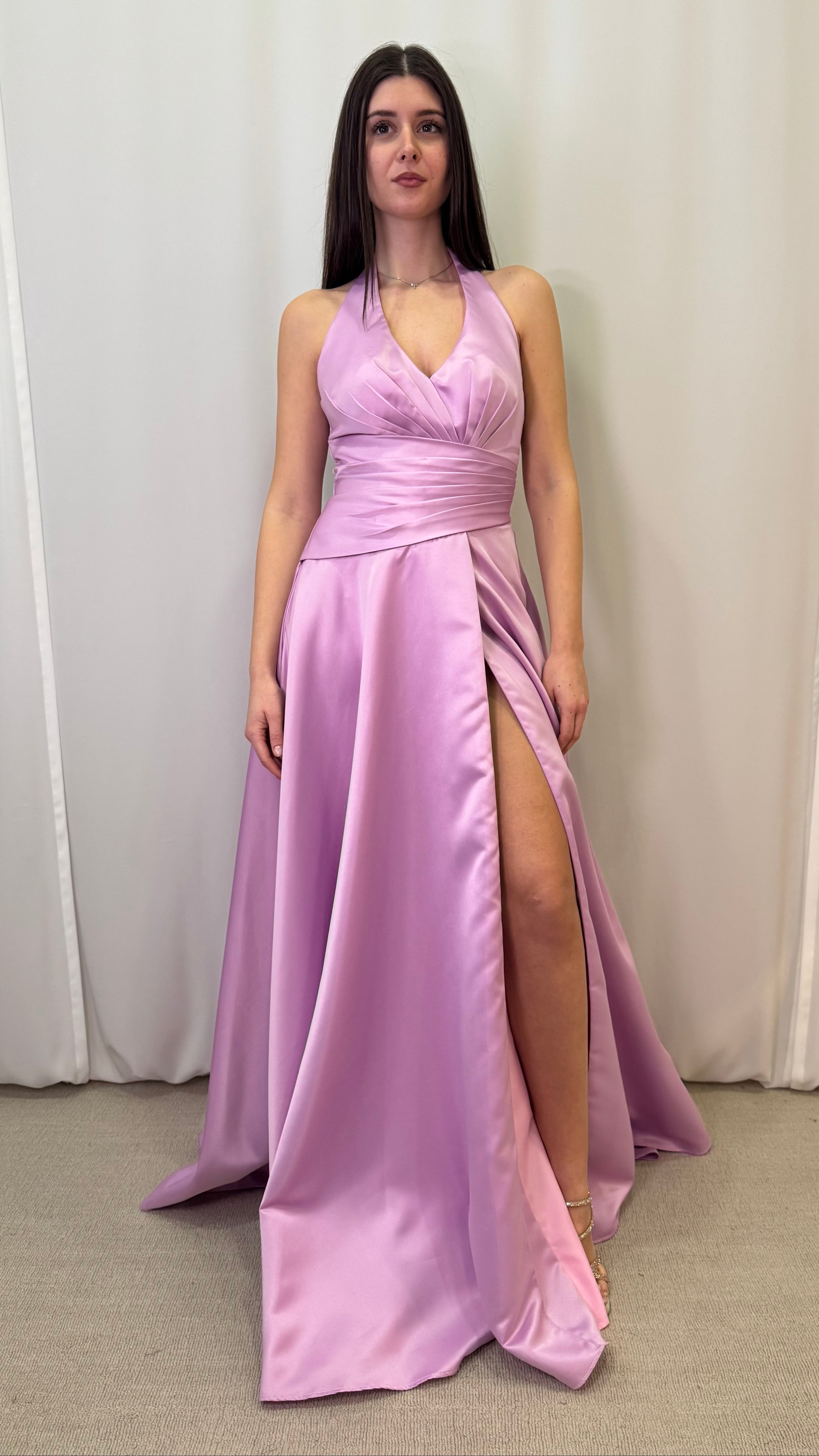 ABITO RASO SCOLLO AMERICANO