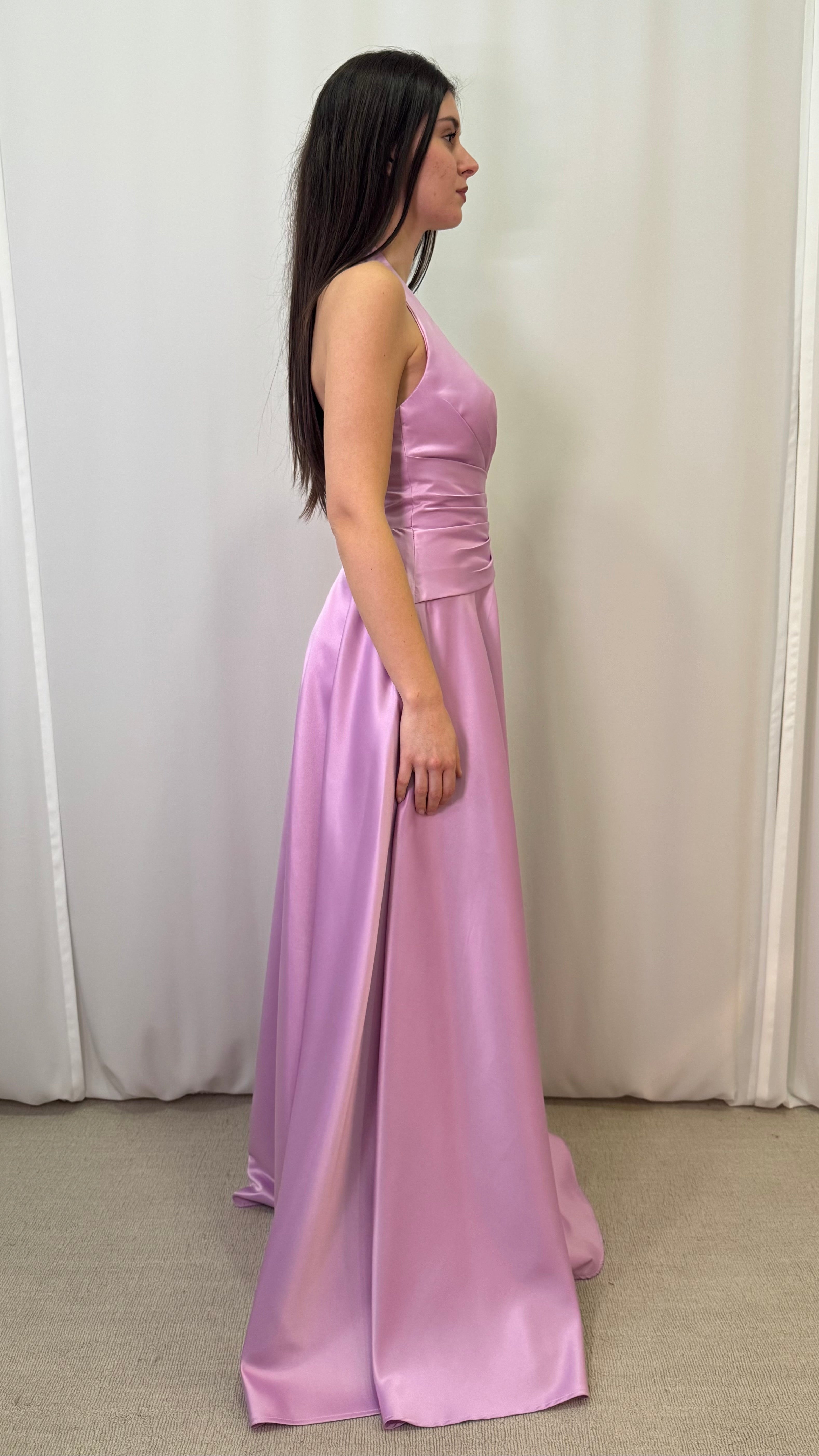 ABITO RASO SCOLLO AMERICANO