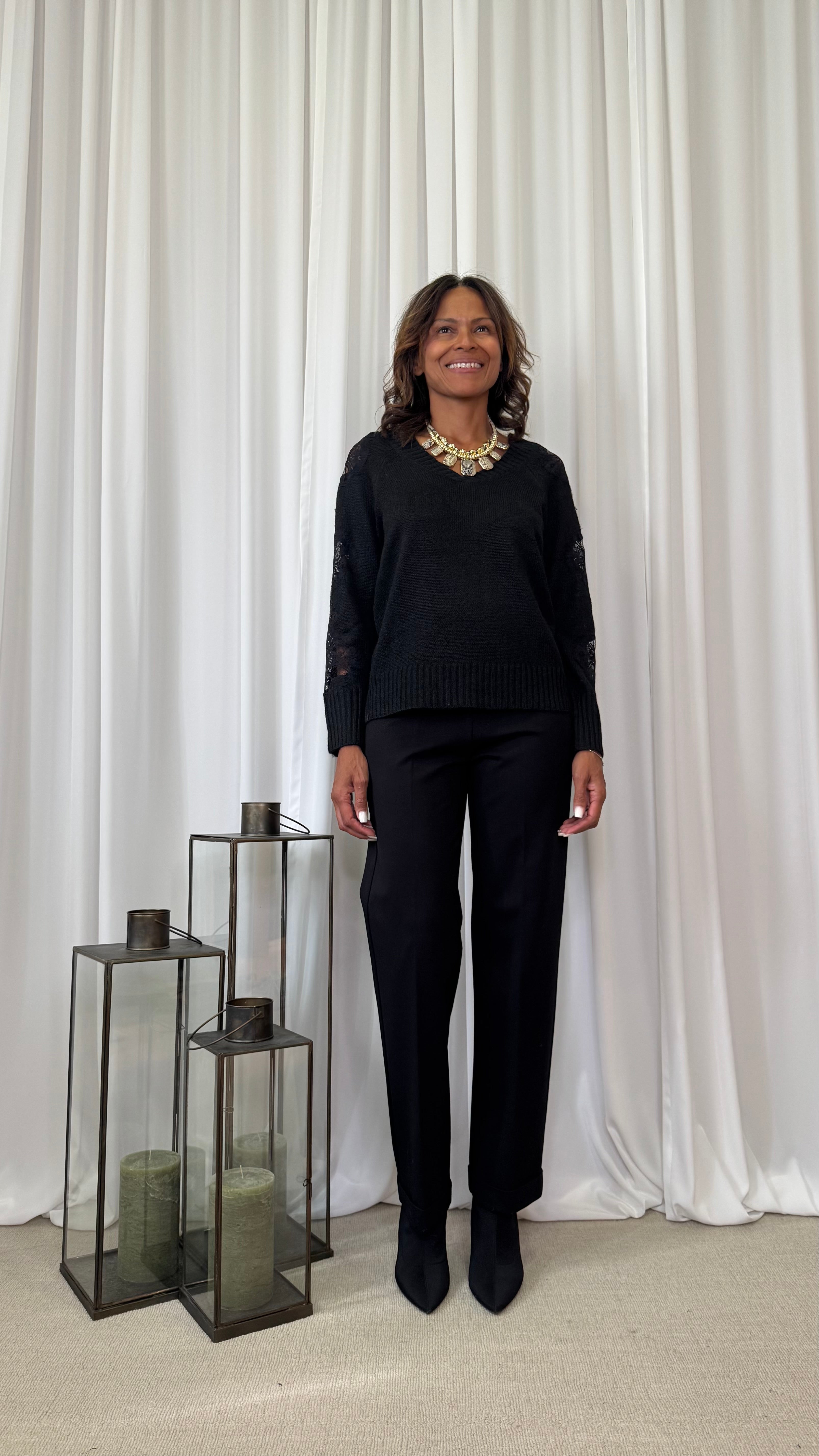 MAGLIA CON PIZZO