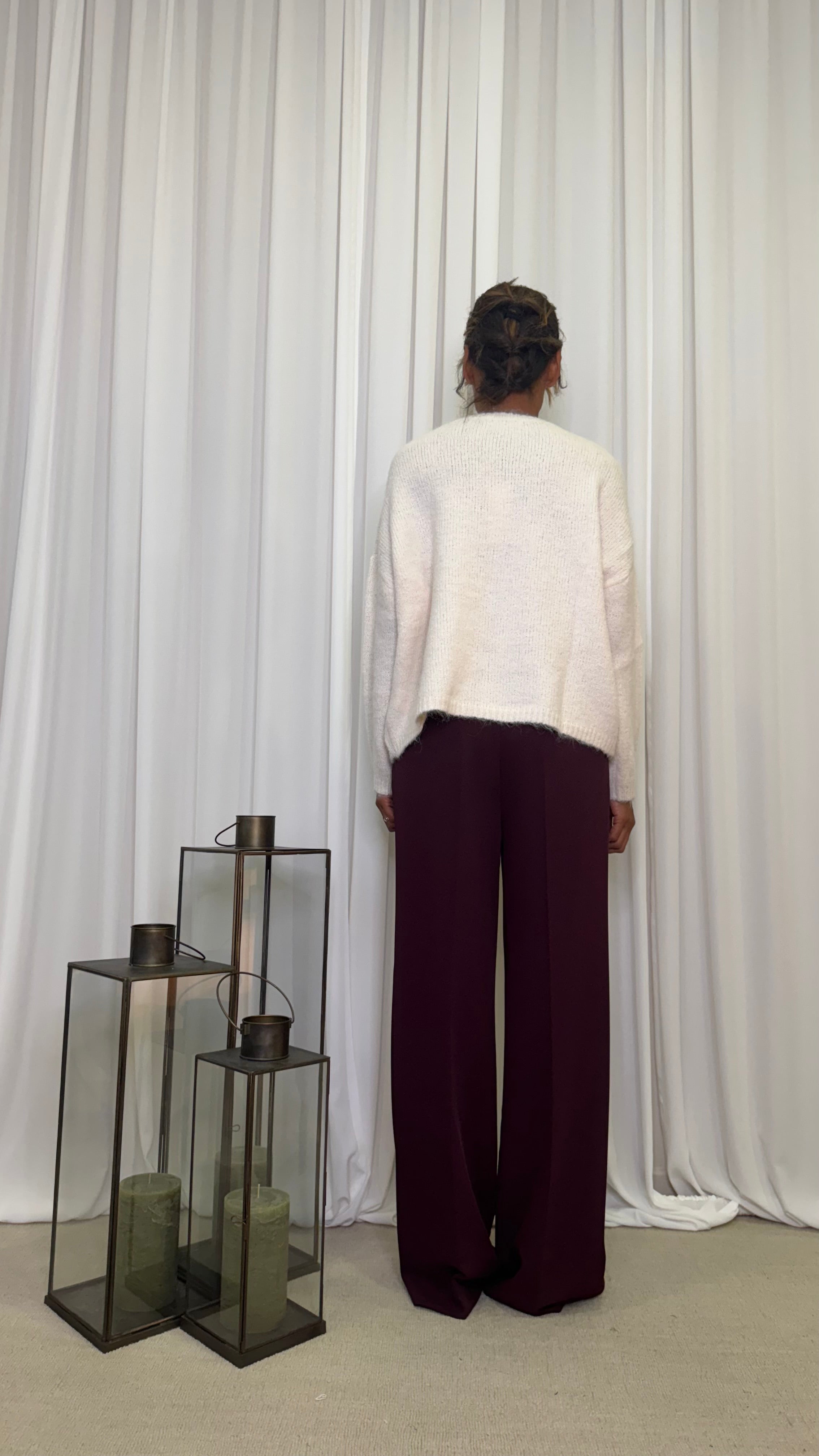 MAGLIA CON FIORI PAILLETTES