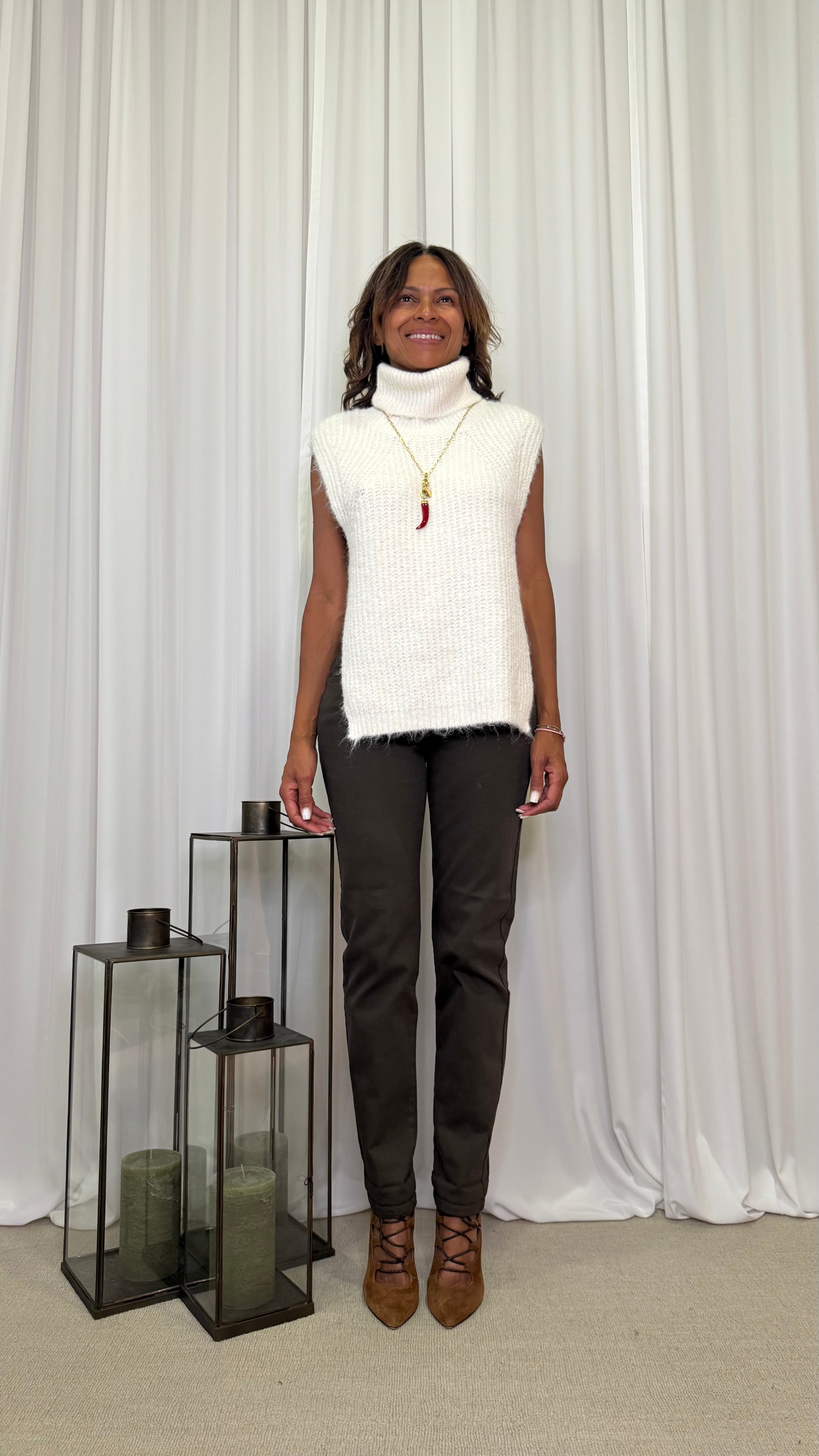 GILET COLLO ALTO IN MAGLIA