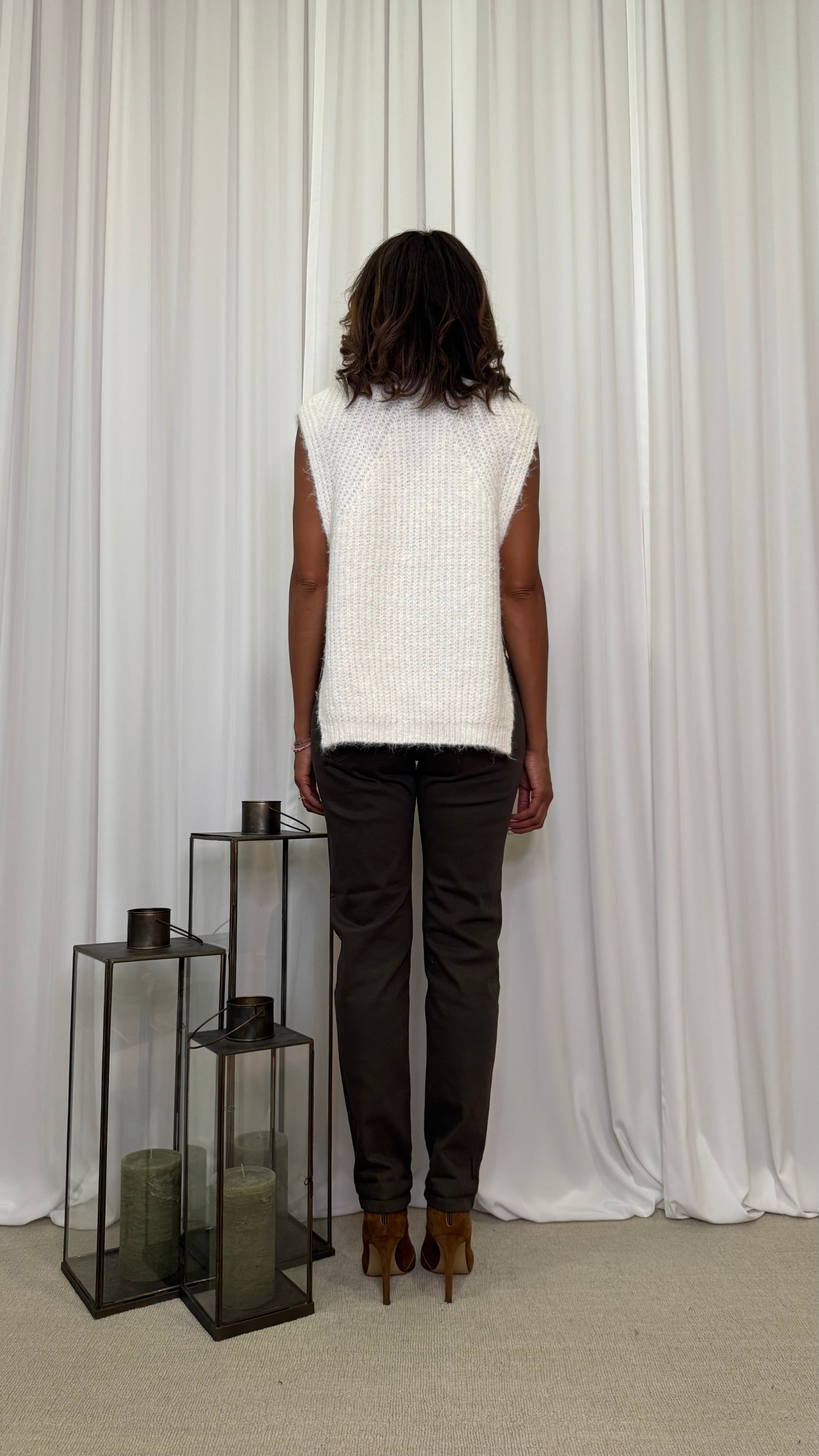 GILET COLLO ALTO IN MAGLIA