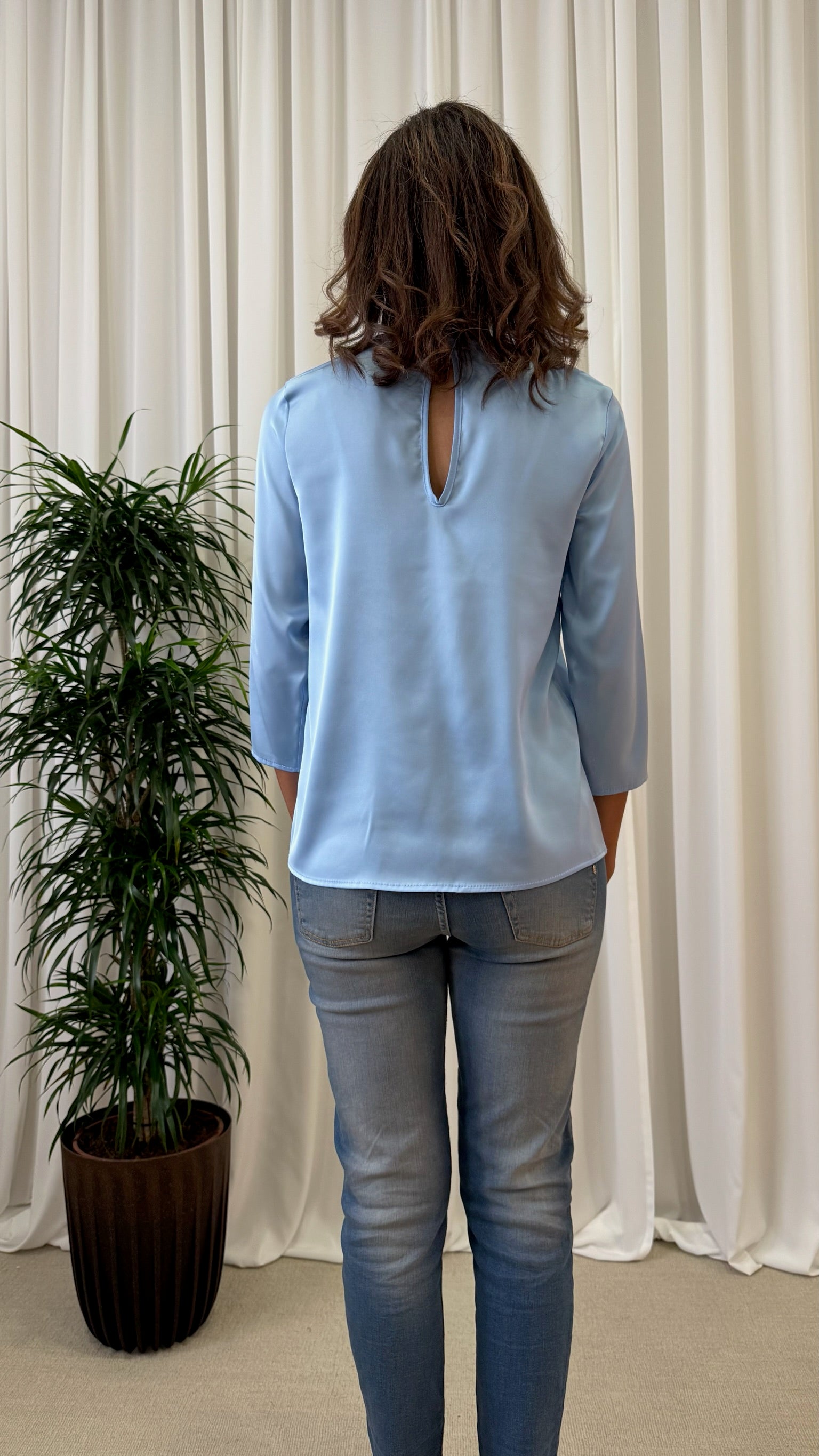 BLUSA