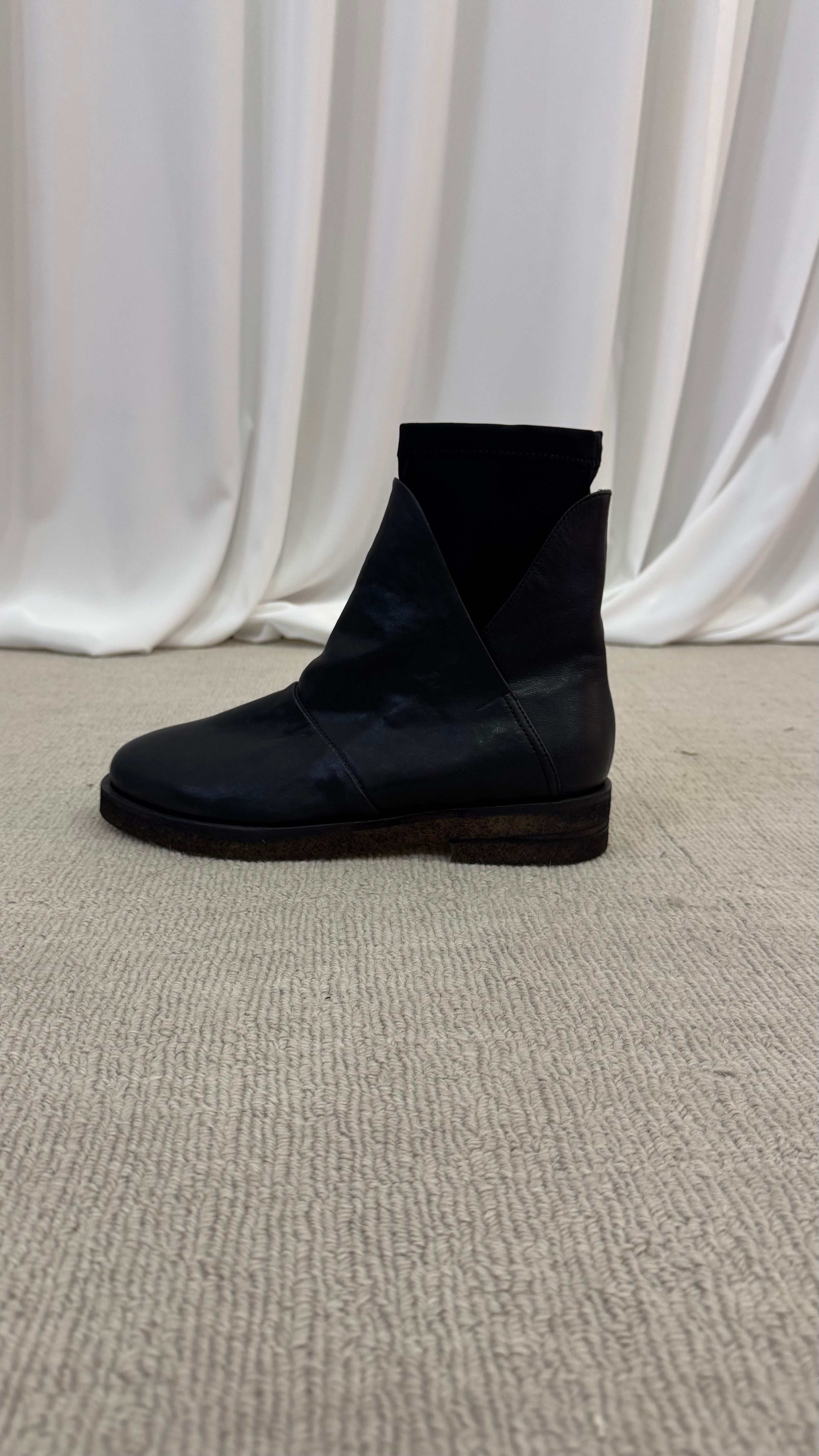 STIVALETTO