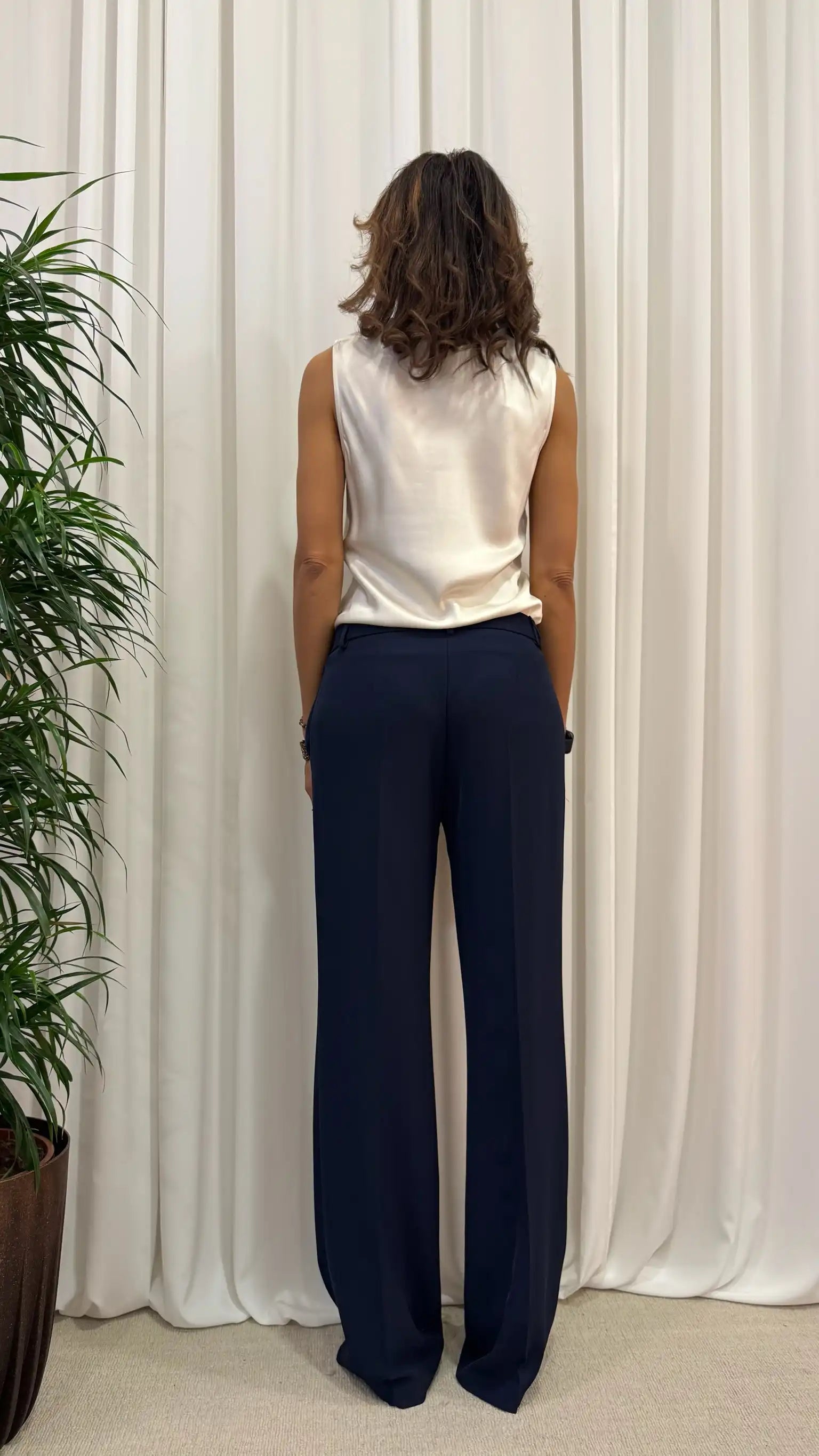 WIDE TROUSERS IN TECHNICAL FABRIC 