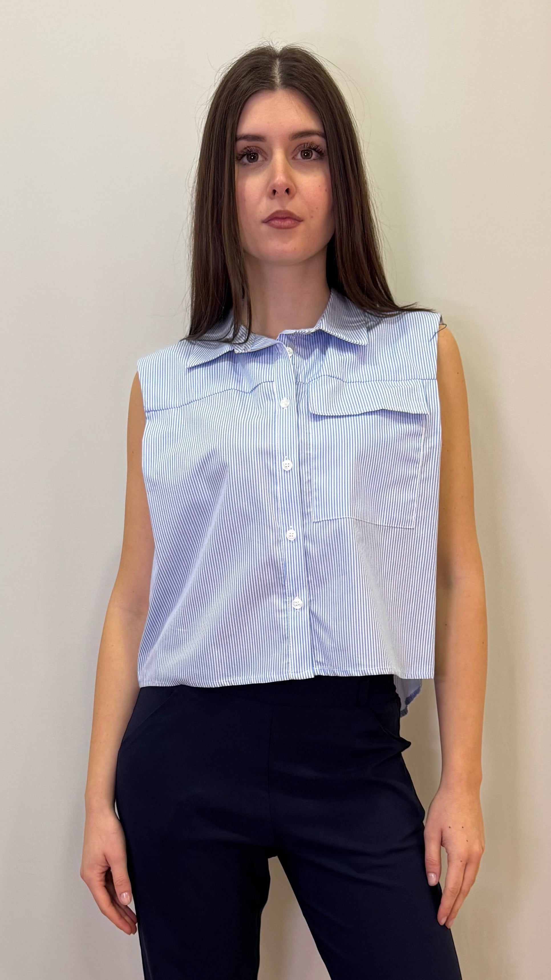 SLEEVELESS STRIPED SHIRT 