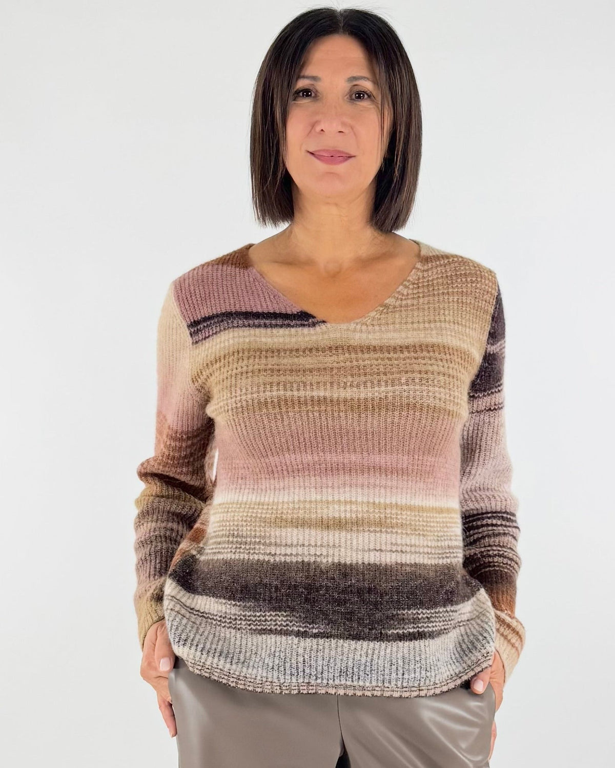 MAGLIA SFUMATA SCOLLO A V