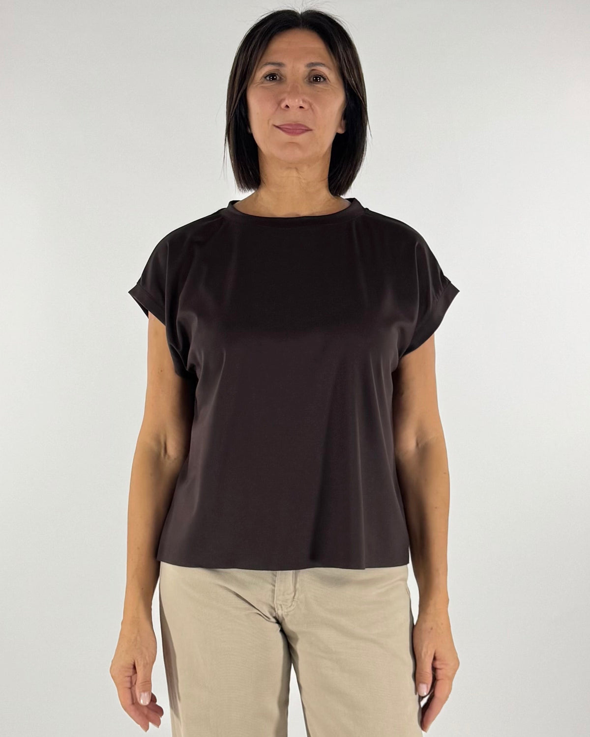 T-SHIRT MANICA SCESA