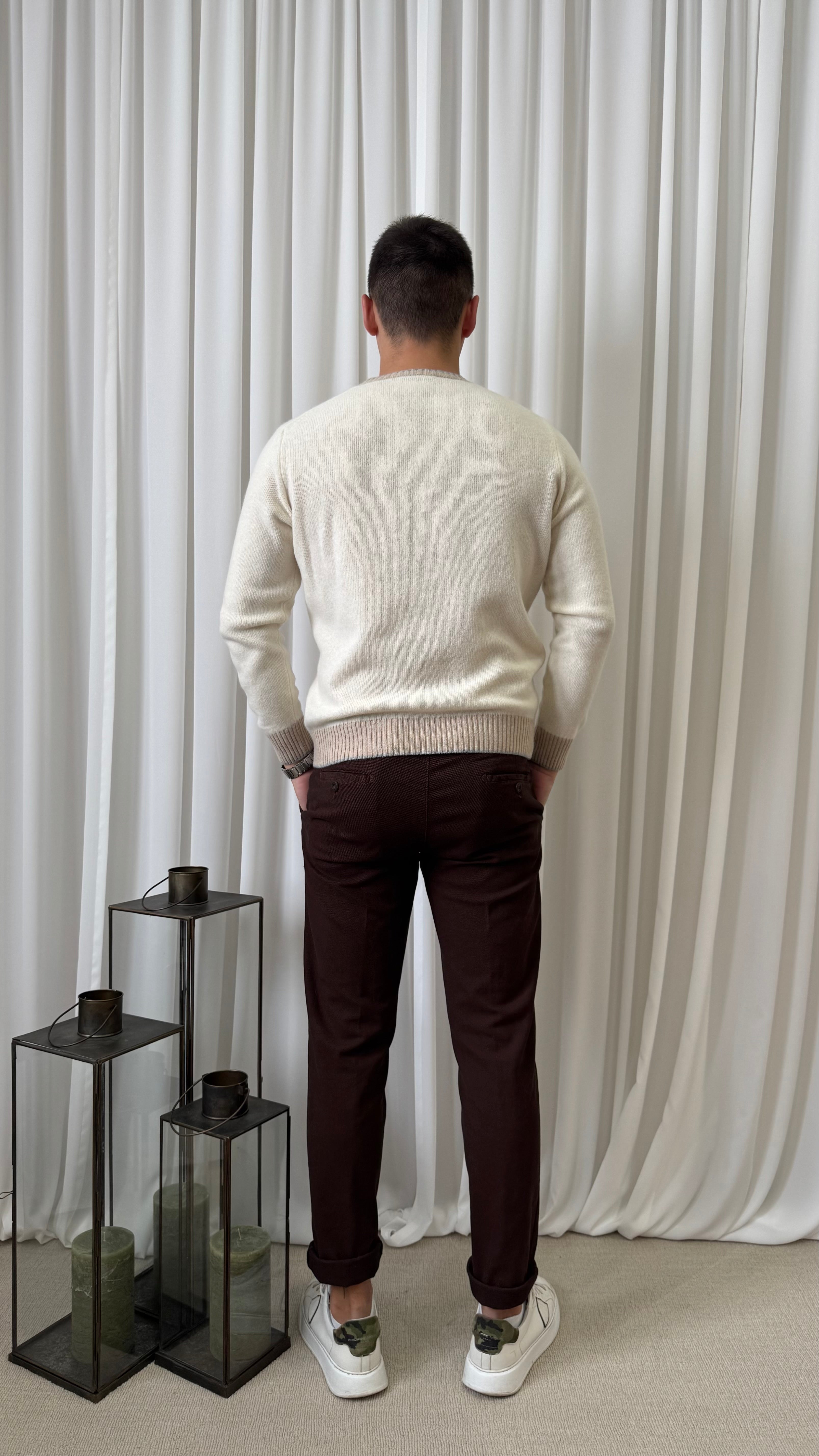 MAGLIA COLLO E BASE IN CONTRASTO