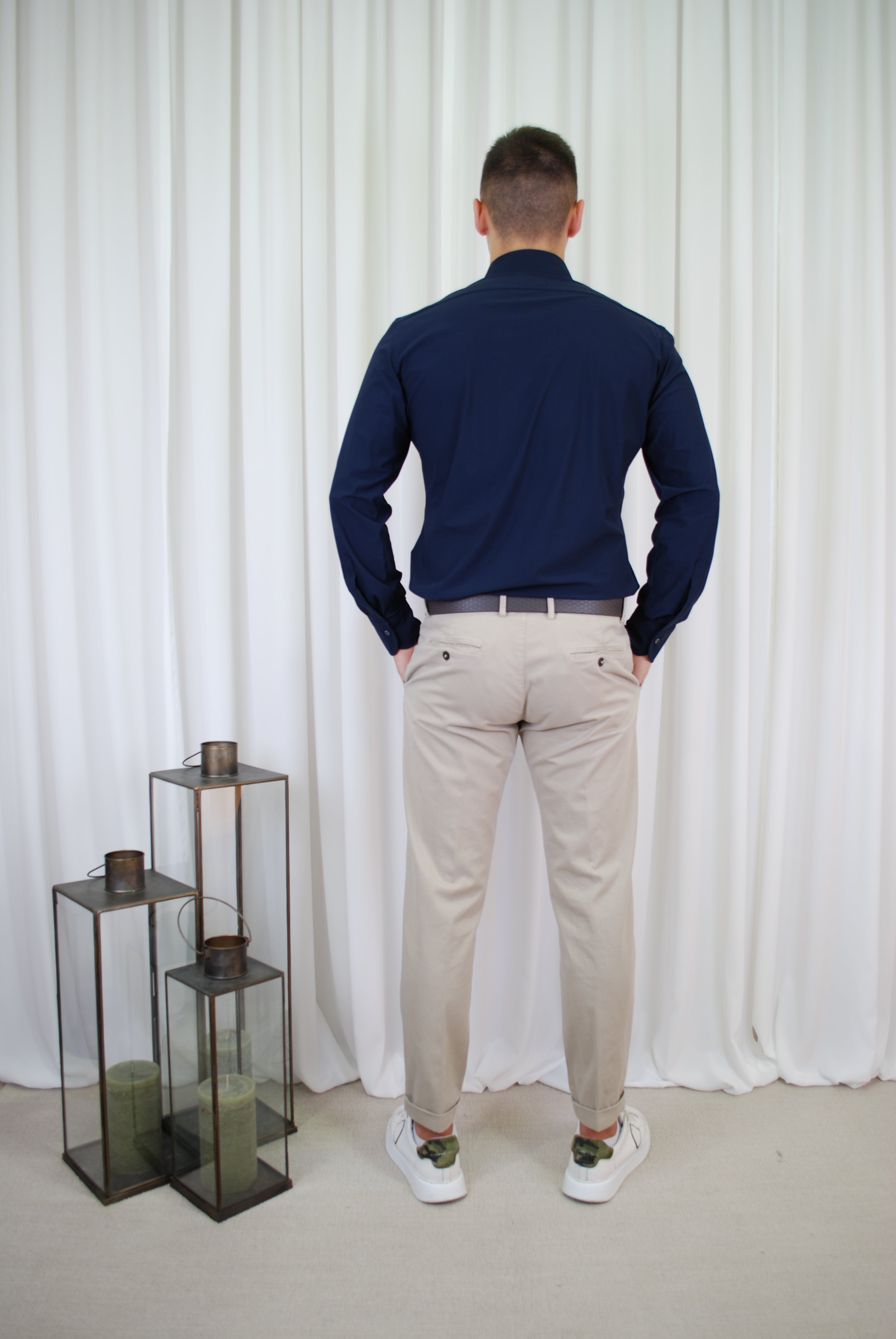 CAMICIA IN TECNICO ELASTICIZZATO TINTA UNITA