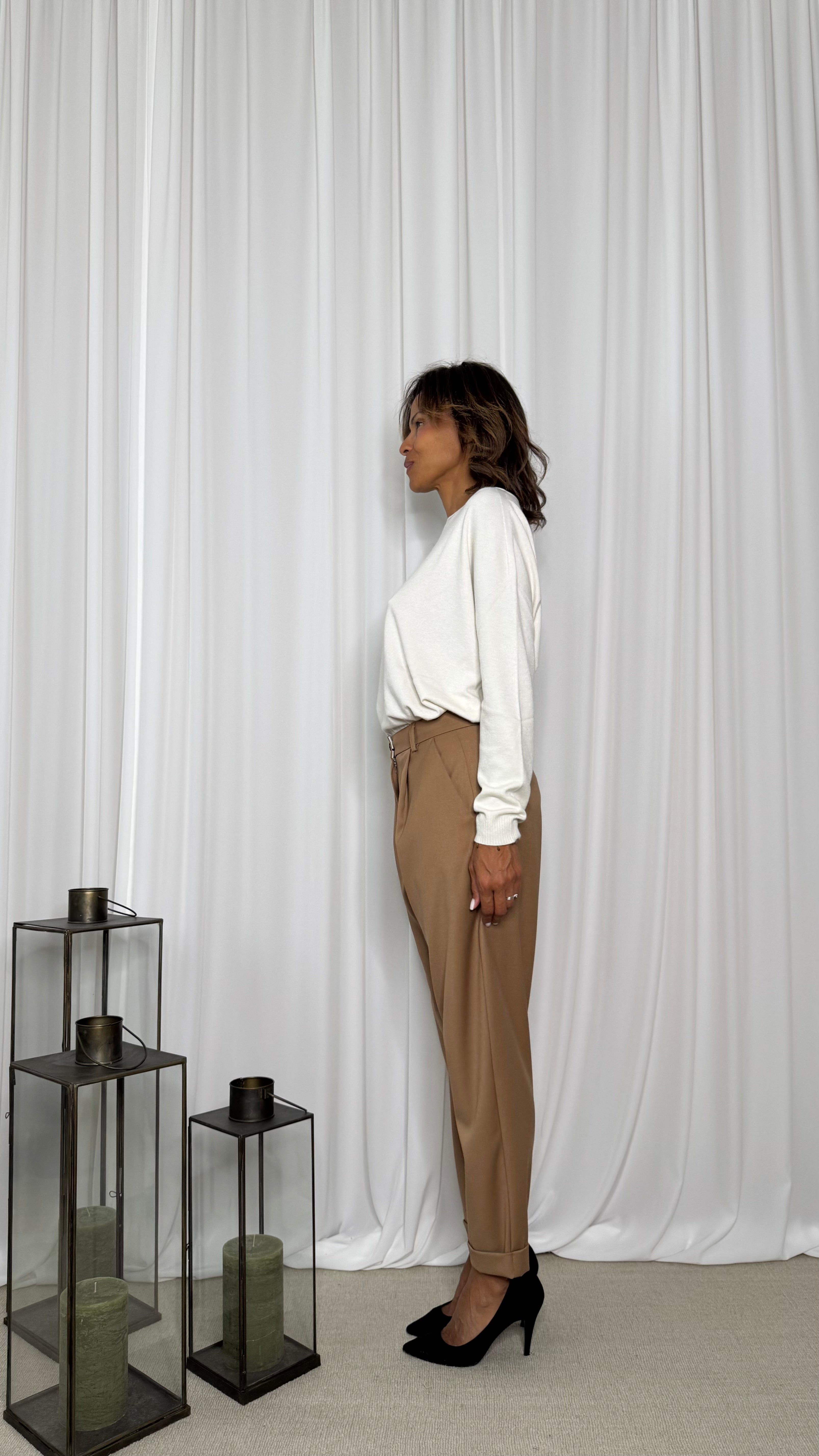 PANTALONE CON PINCES
