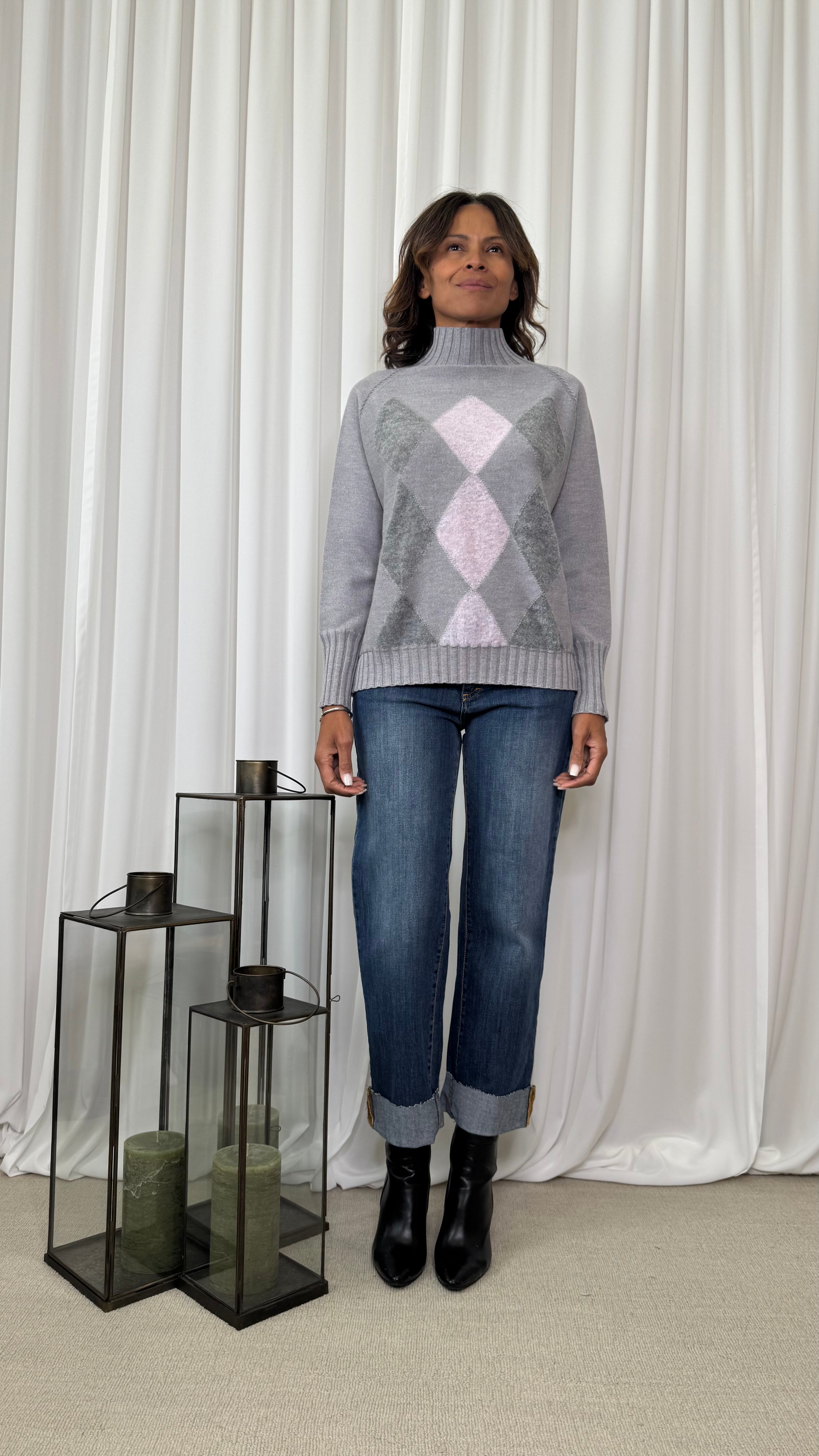 TURTLENECK SWEATER WITH DIAMOND PATTERN