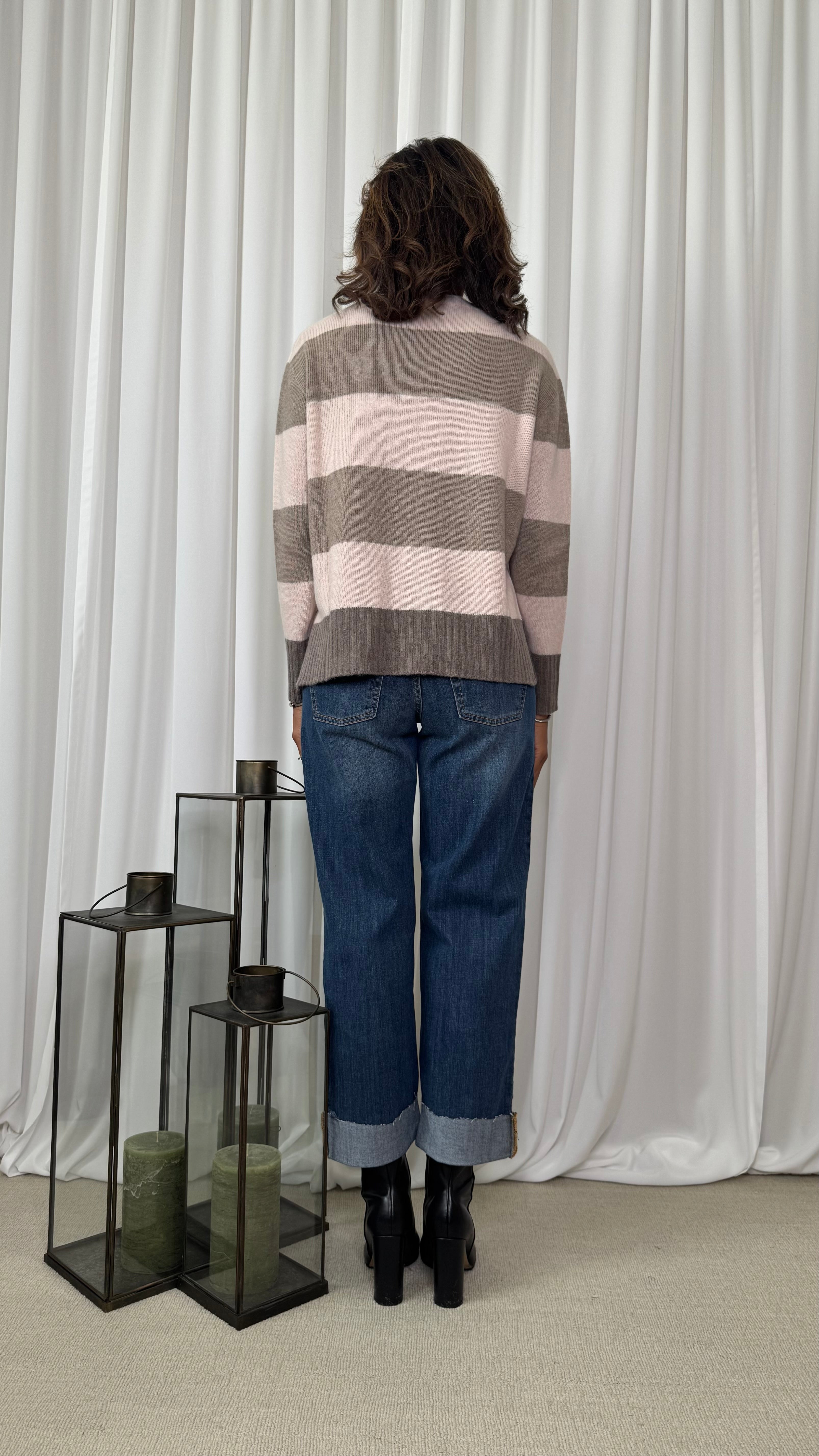 STRIPED CREW NECK SWEATER