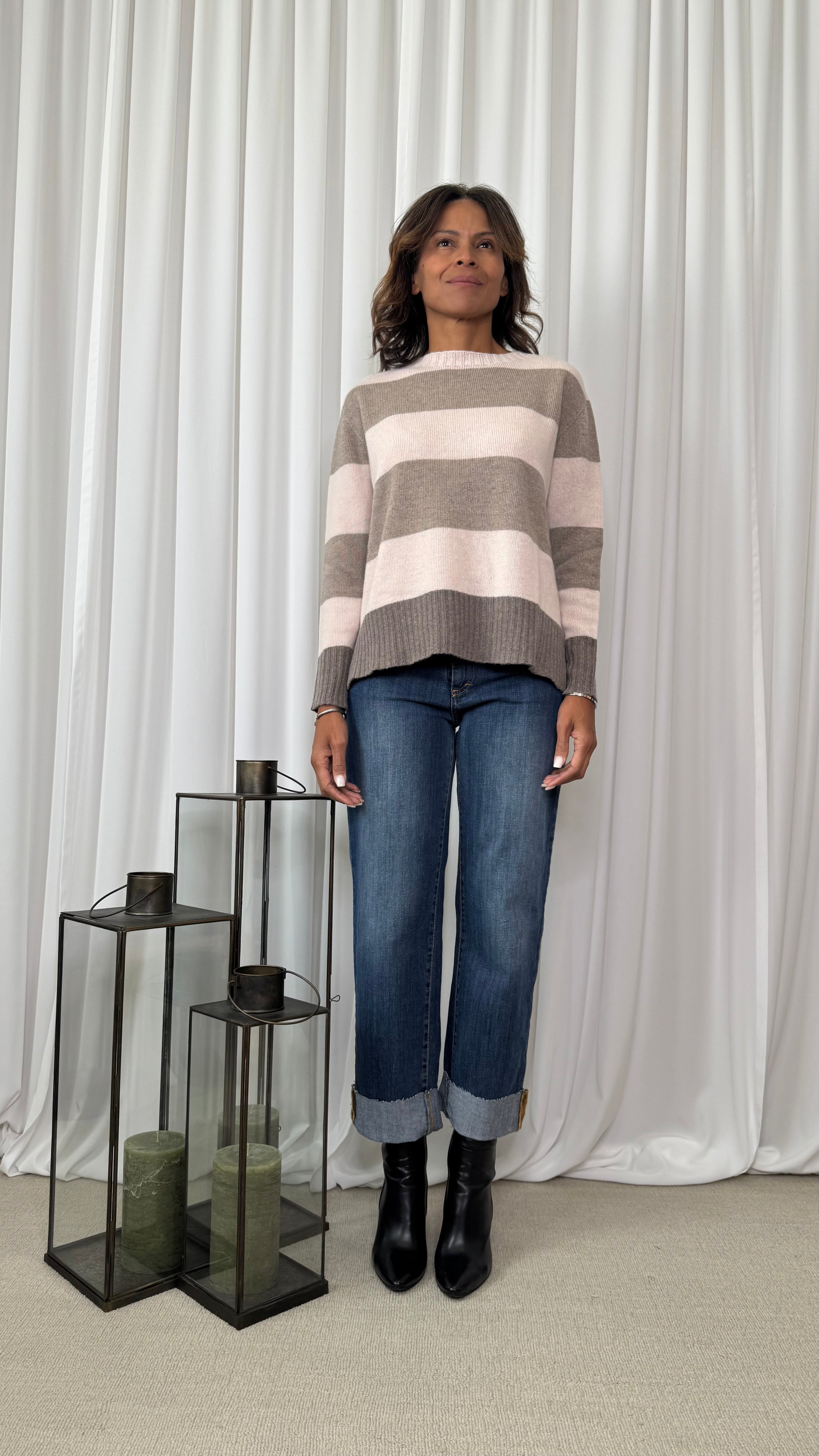 STRIPED CREW NECK SWEATER