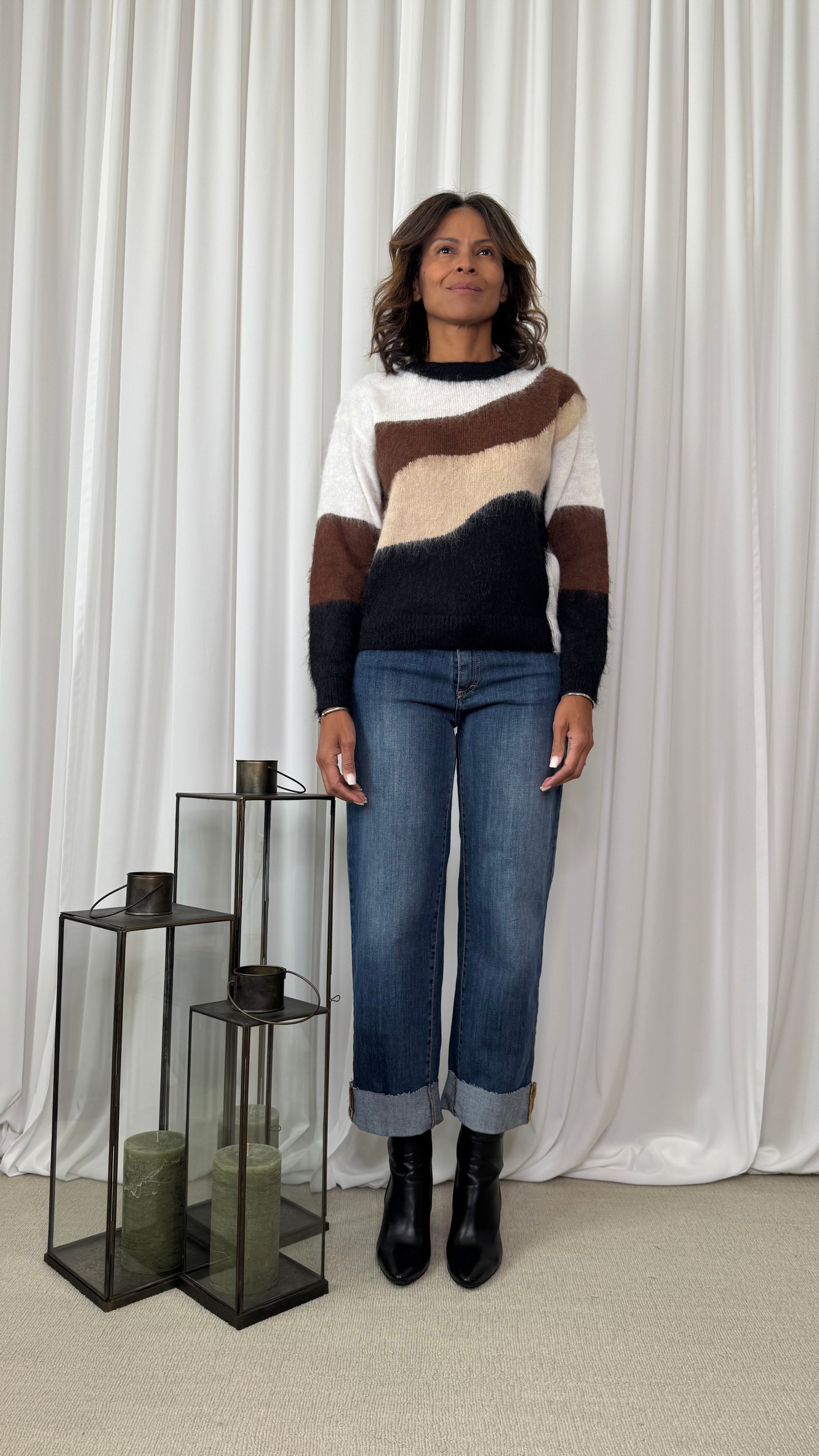 SWEATER WITH WAVE PATTERN