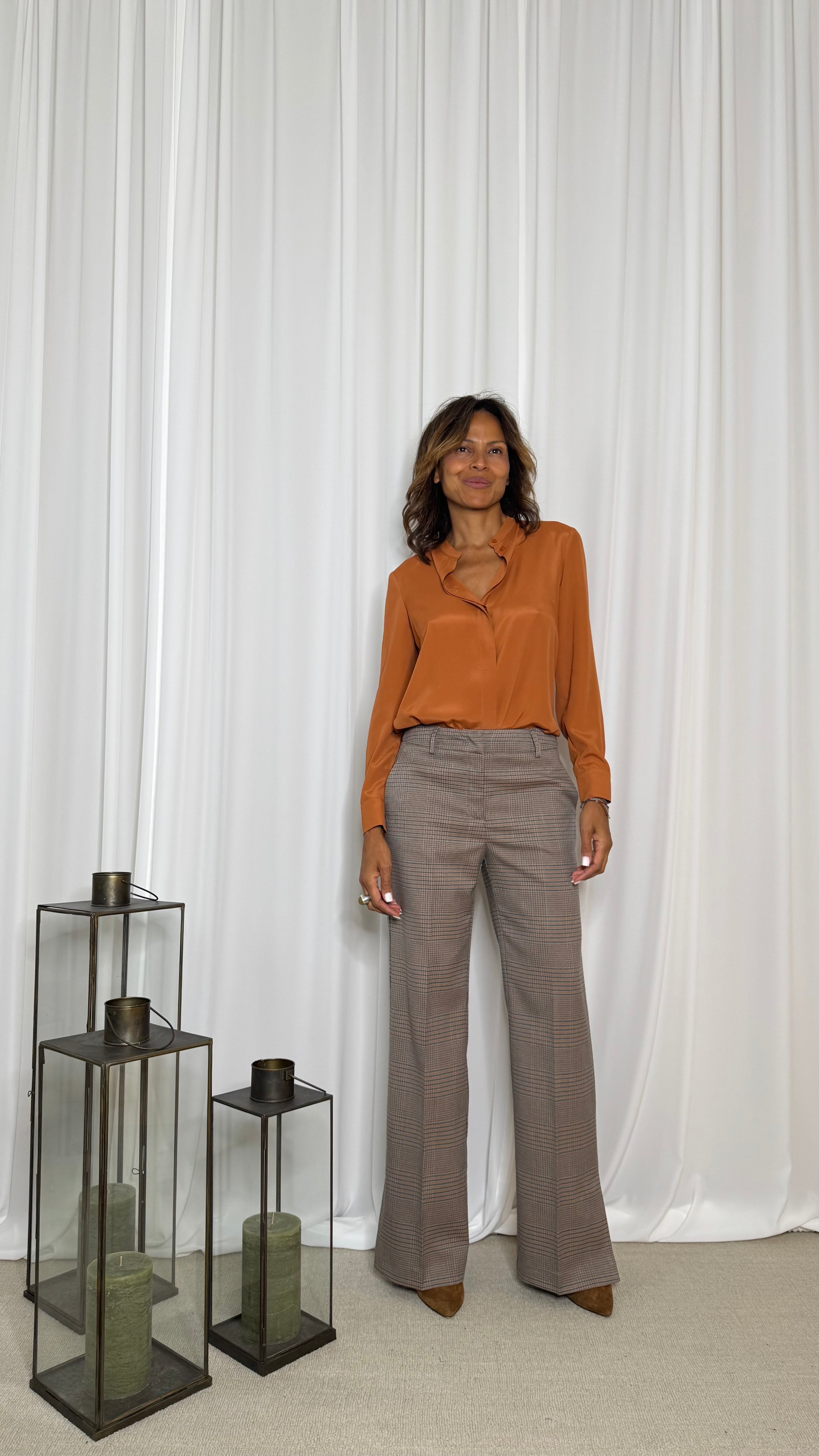 PANTALONE GAMBA DRITTA CON SPACCHI