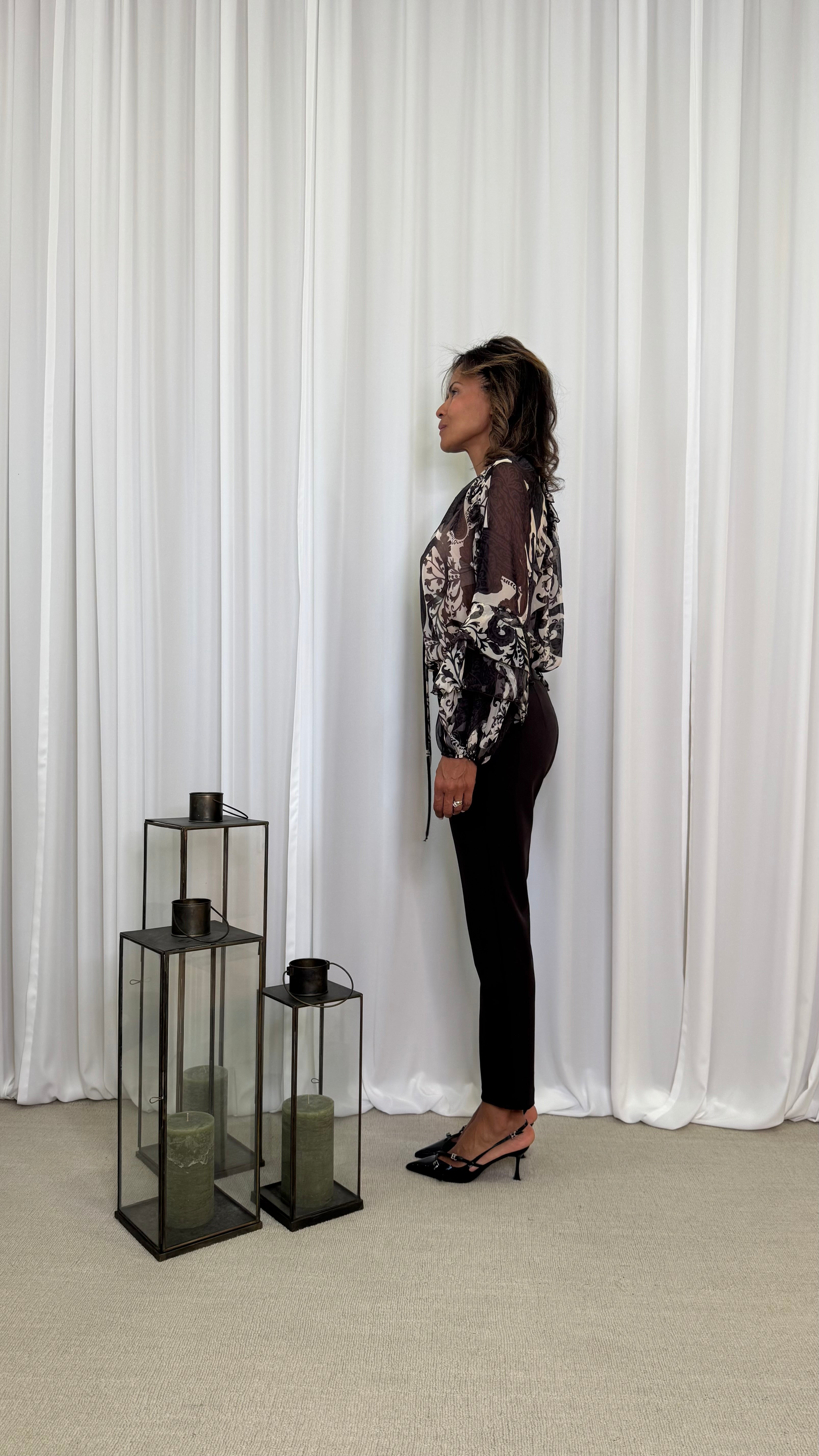 PANTALONE SIGARETTA CON FINITURE IN RASO