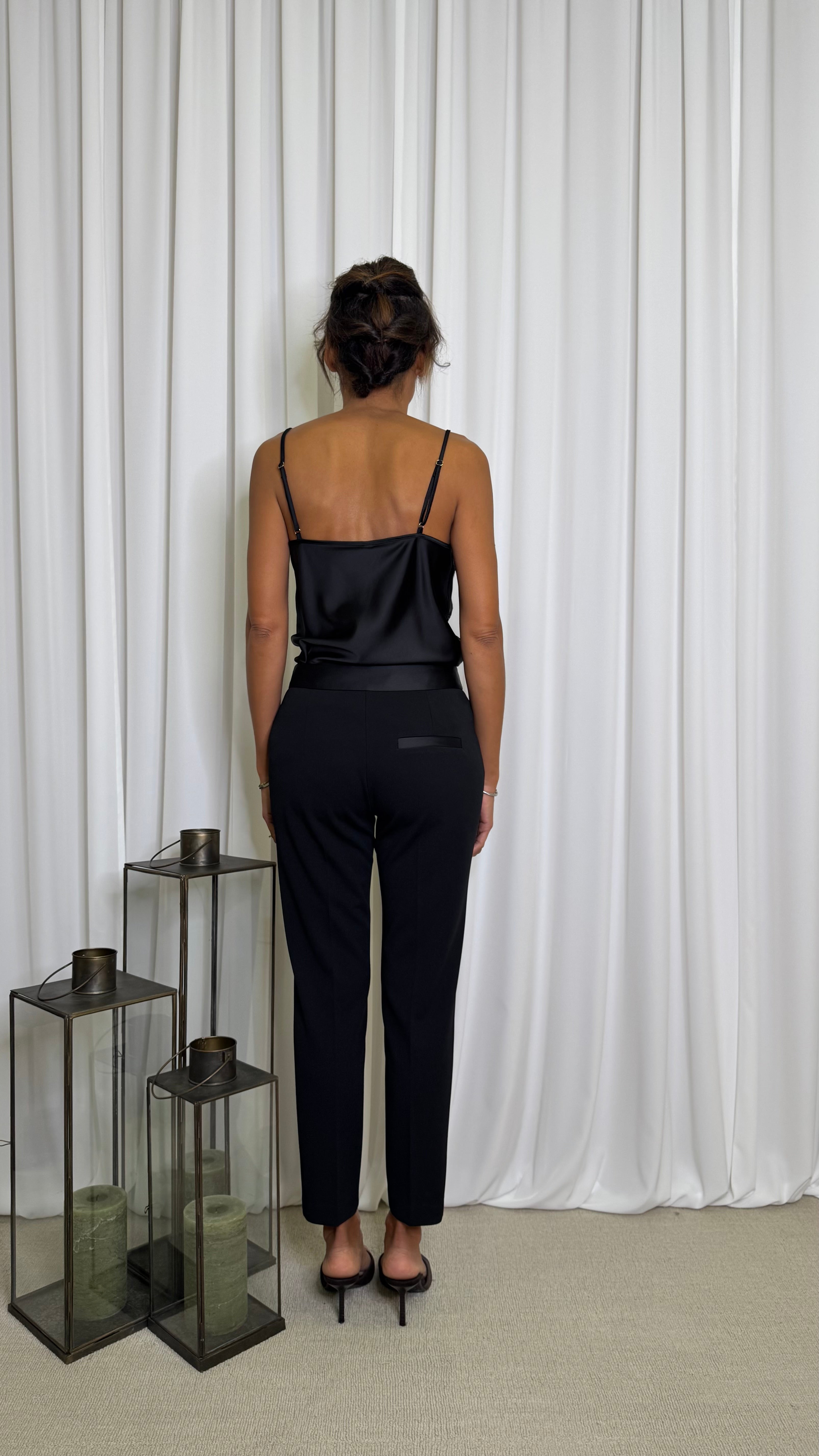 PANTALONE SIGARETTA CON FINITURE IN RASO