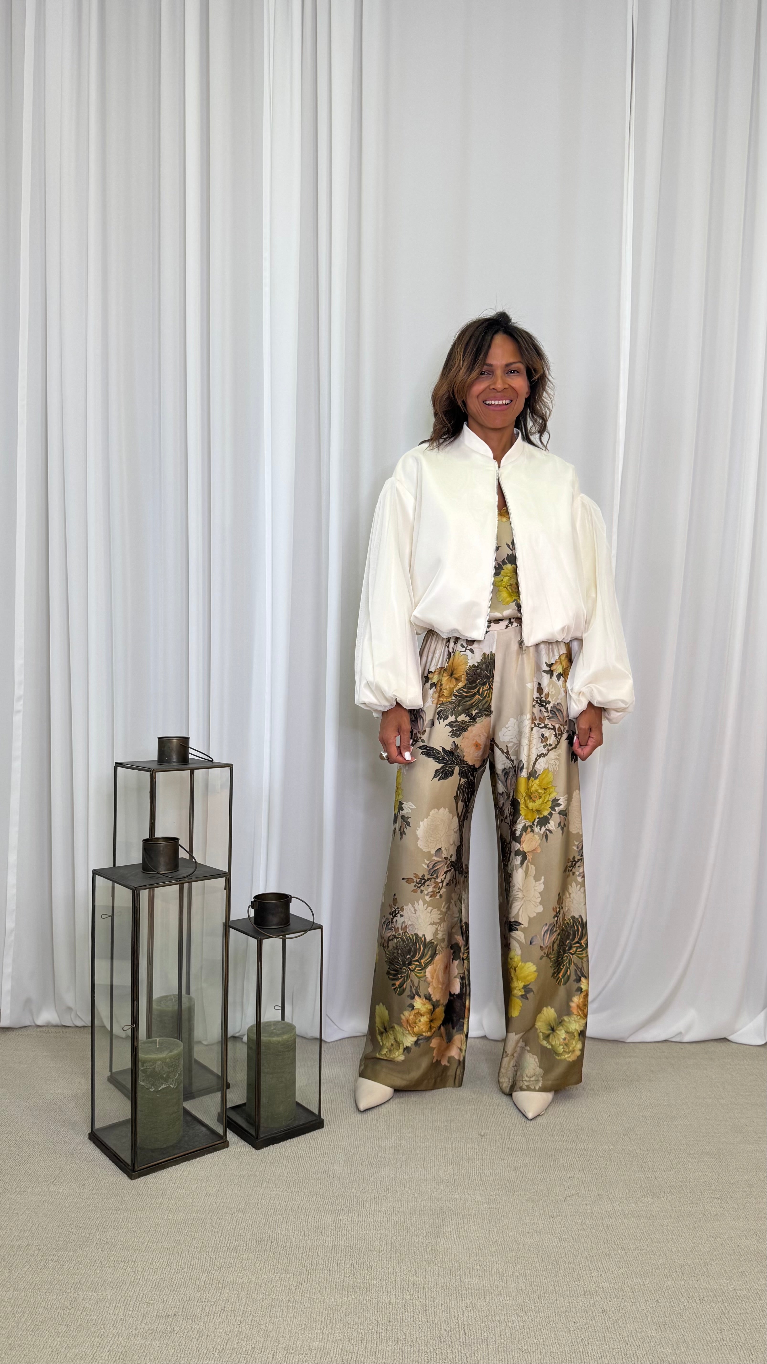 PANTALONE RASO FLOREALE