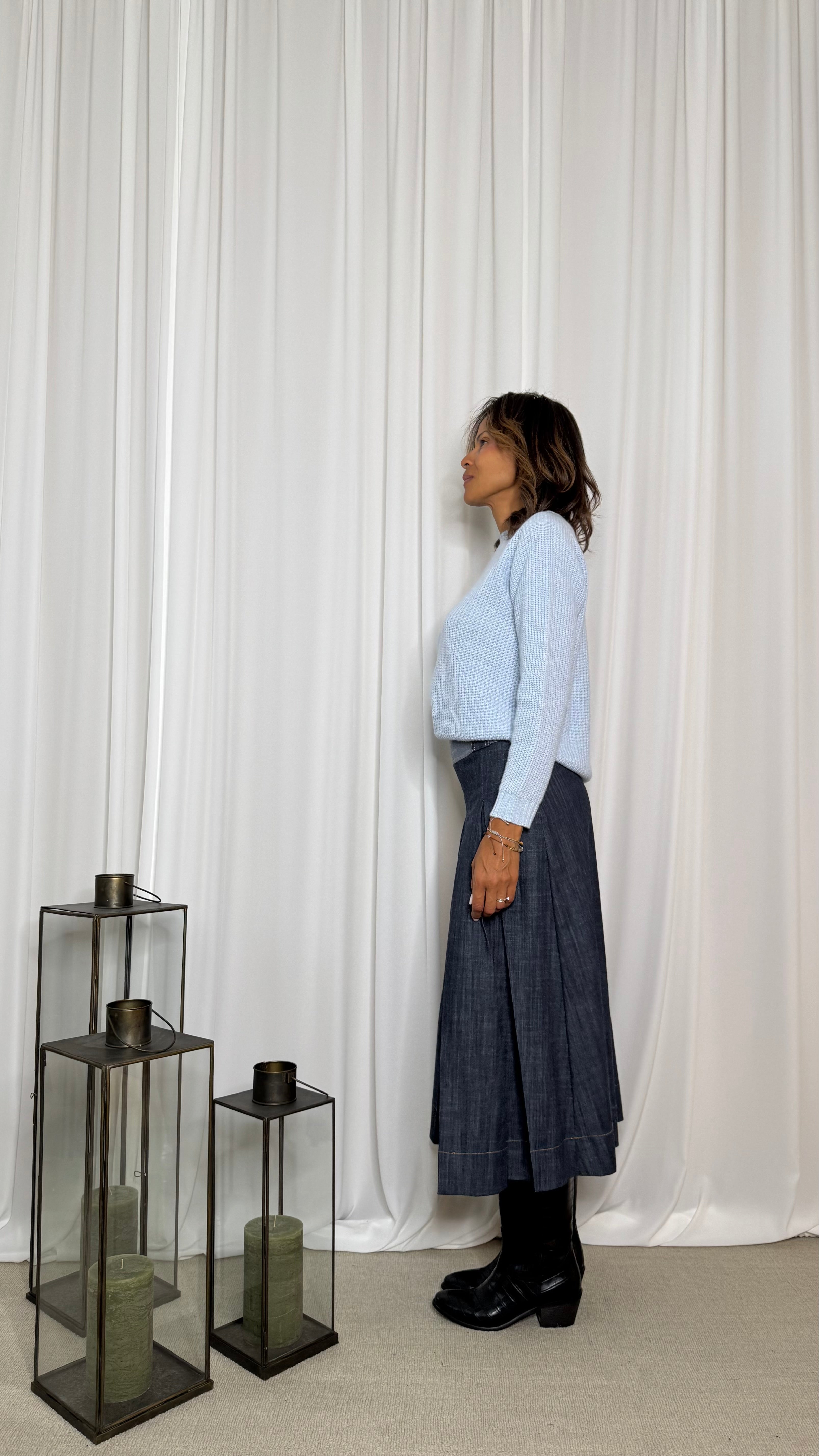 LONG SKIRT WITH FRONT PLEATED