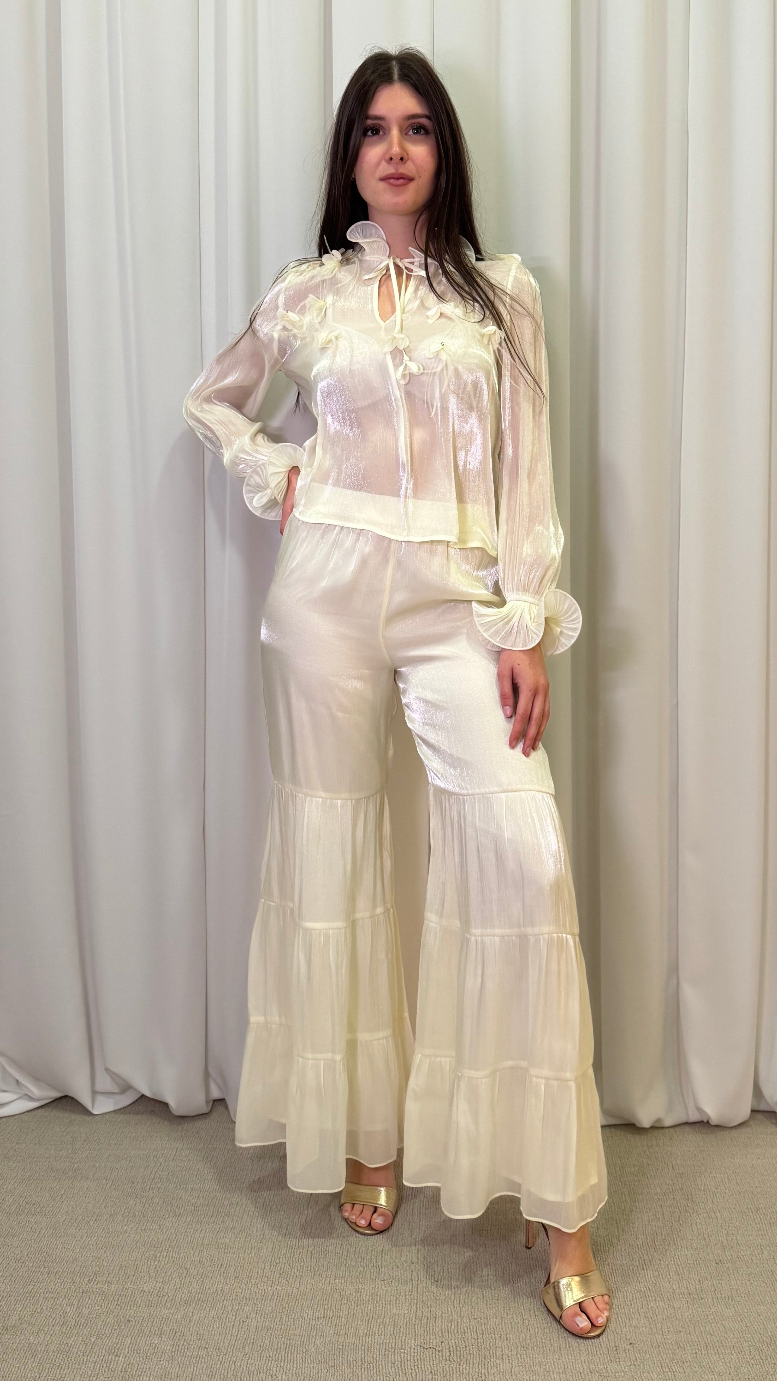 PANTALONE AMPIO CON BALZE
