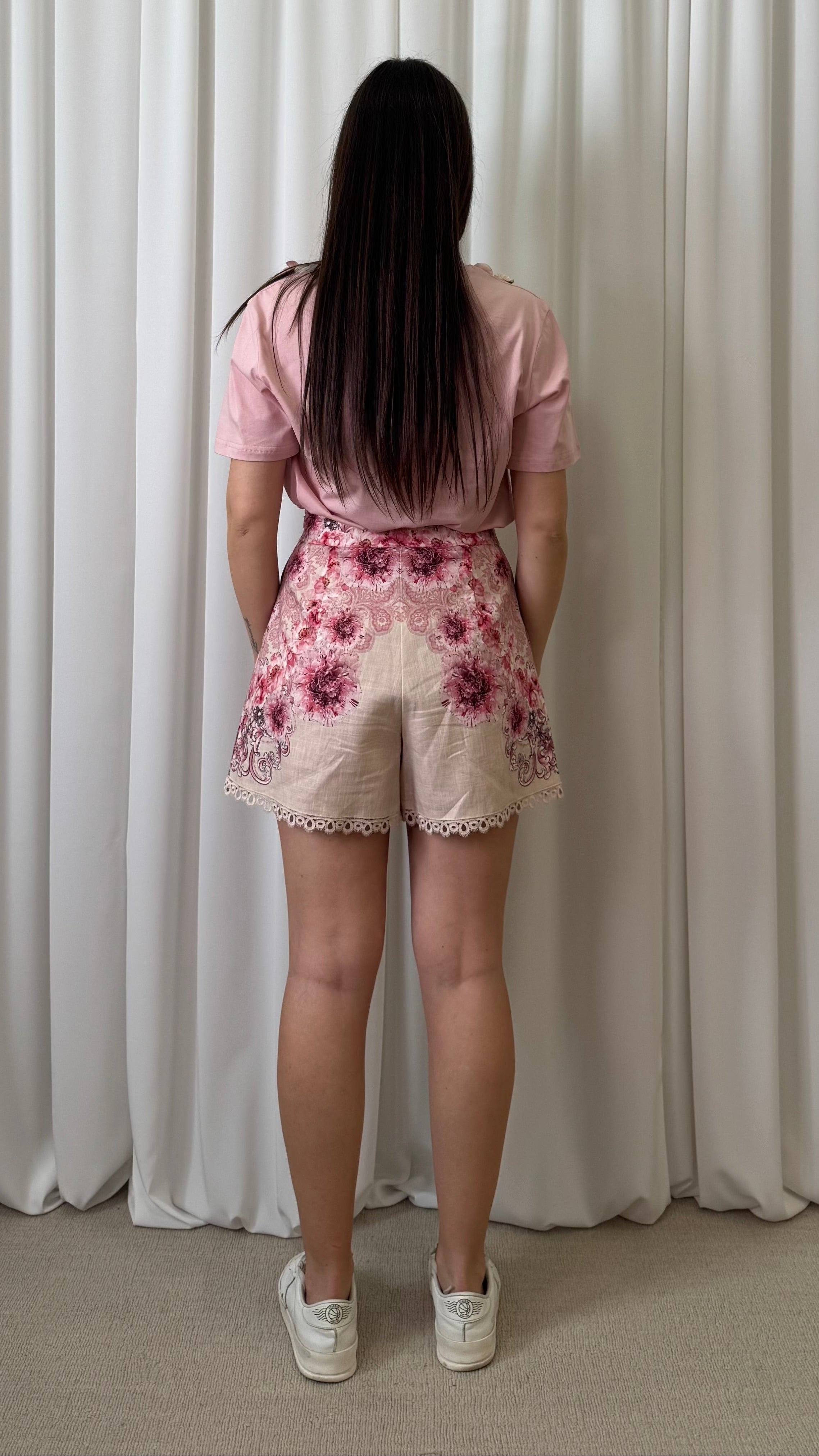 PANTALONCINO CON STAMPA FLOREALE