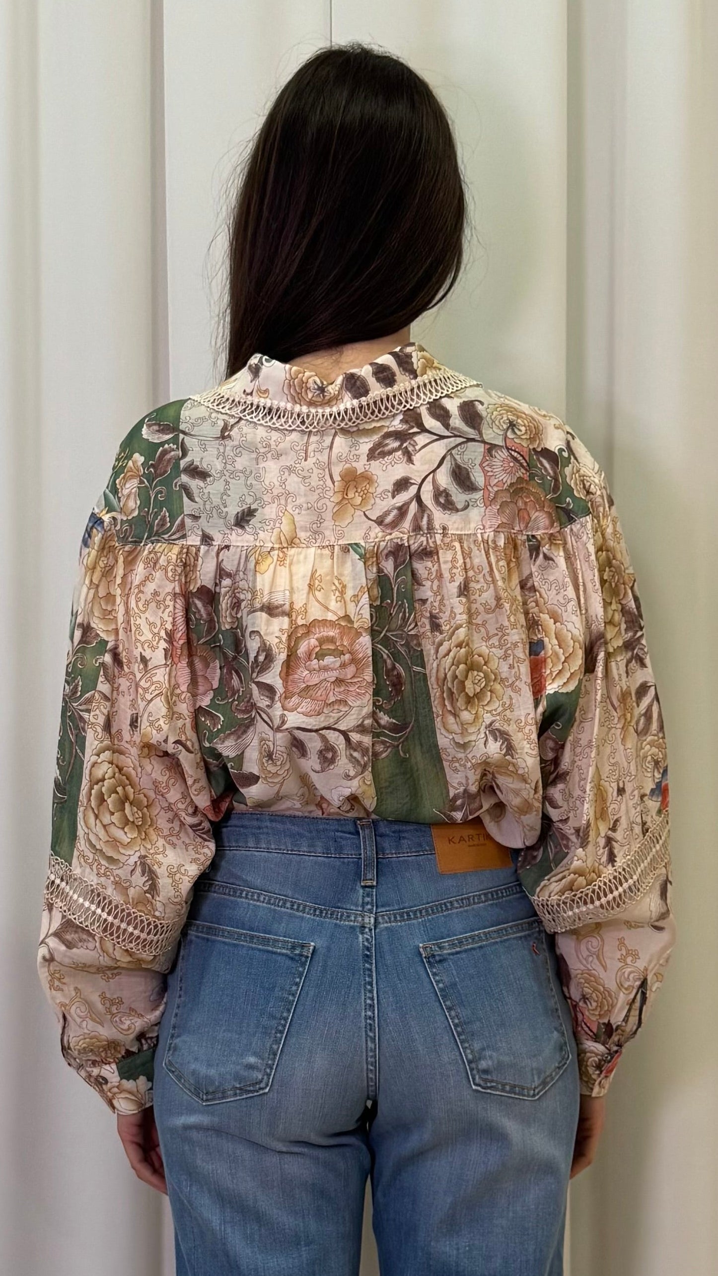 CAMICIA CON STAMPA FLOREALE