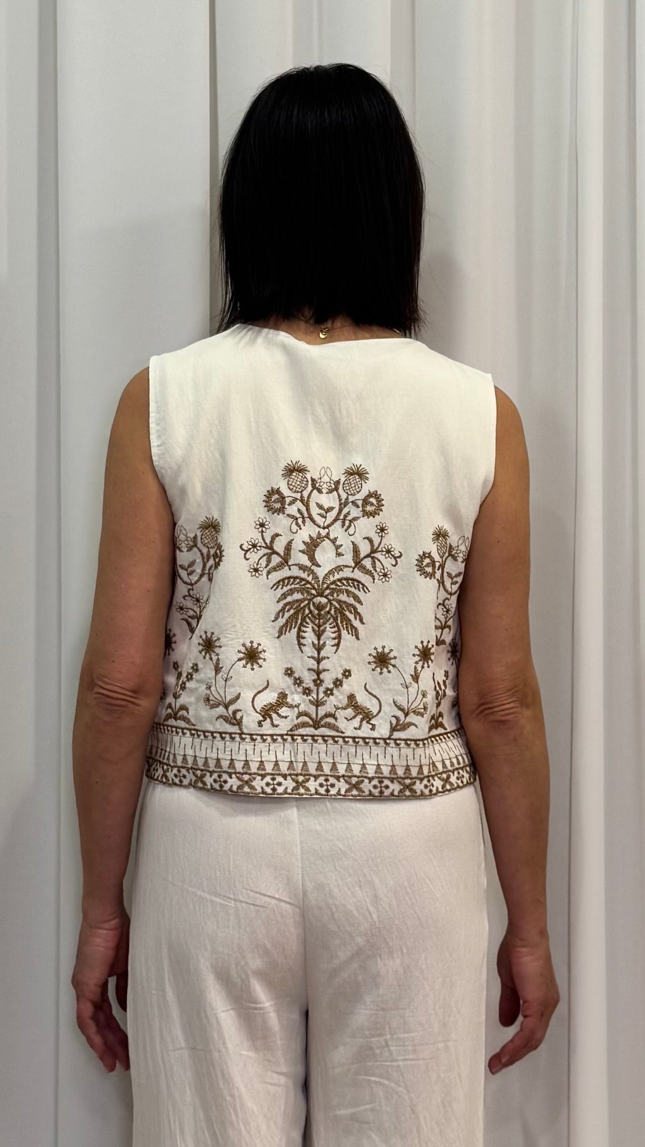 GILET CON NAPPINE