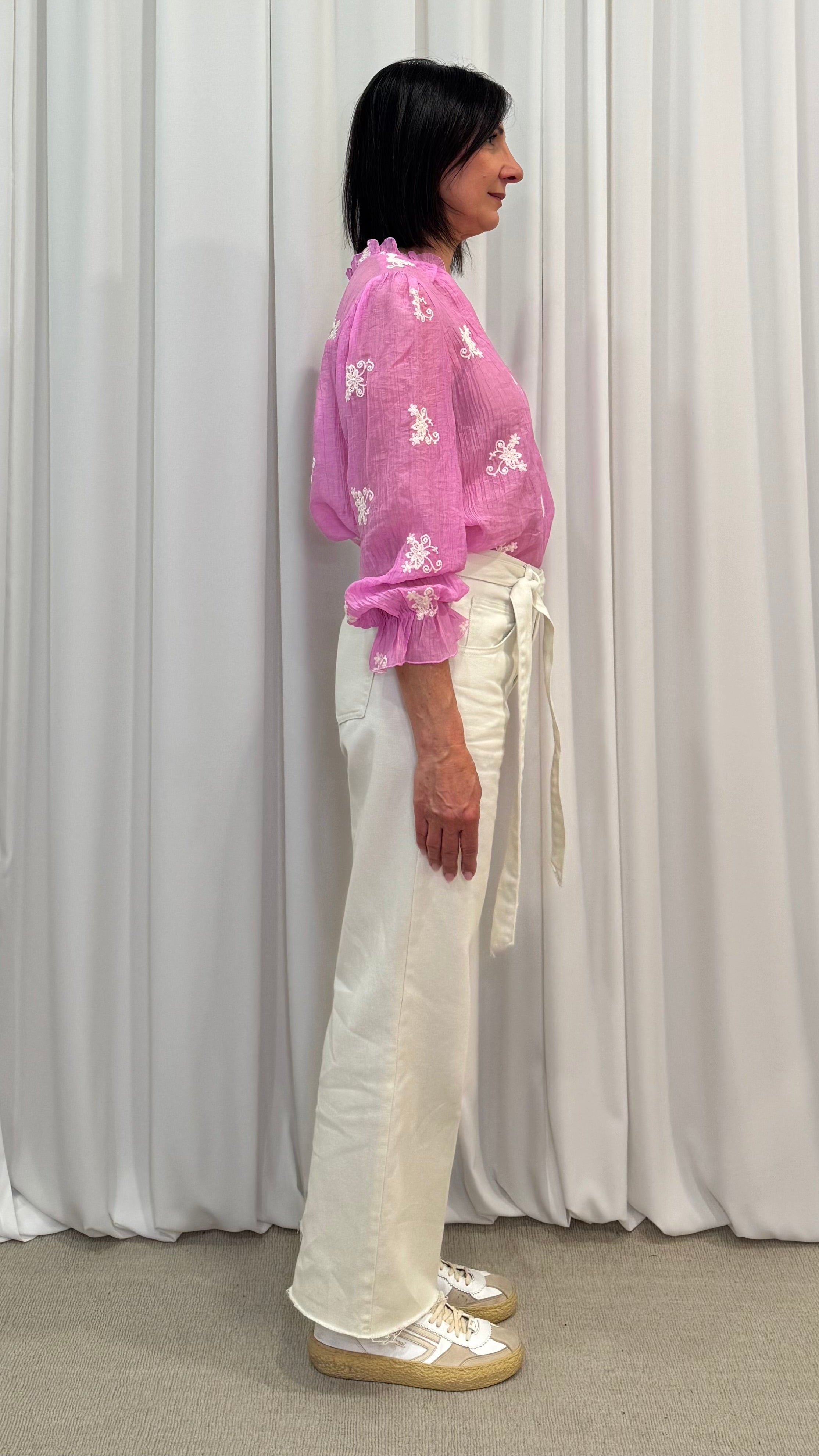PANTALONI CON NASTRO