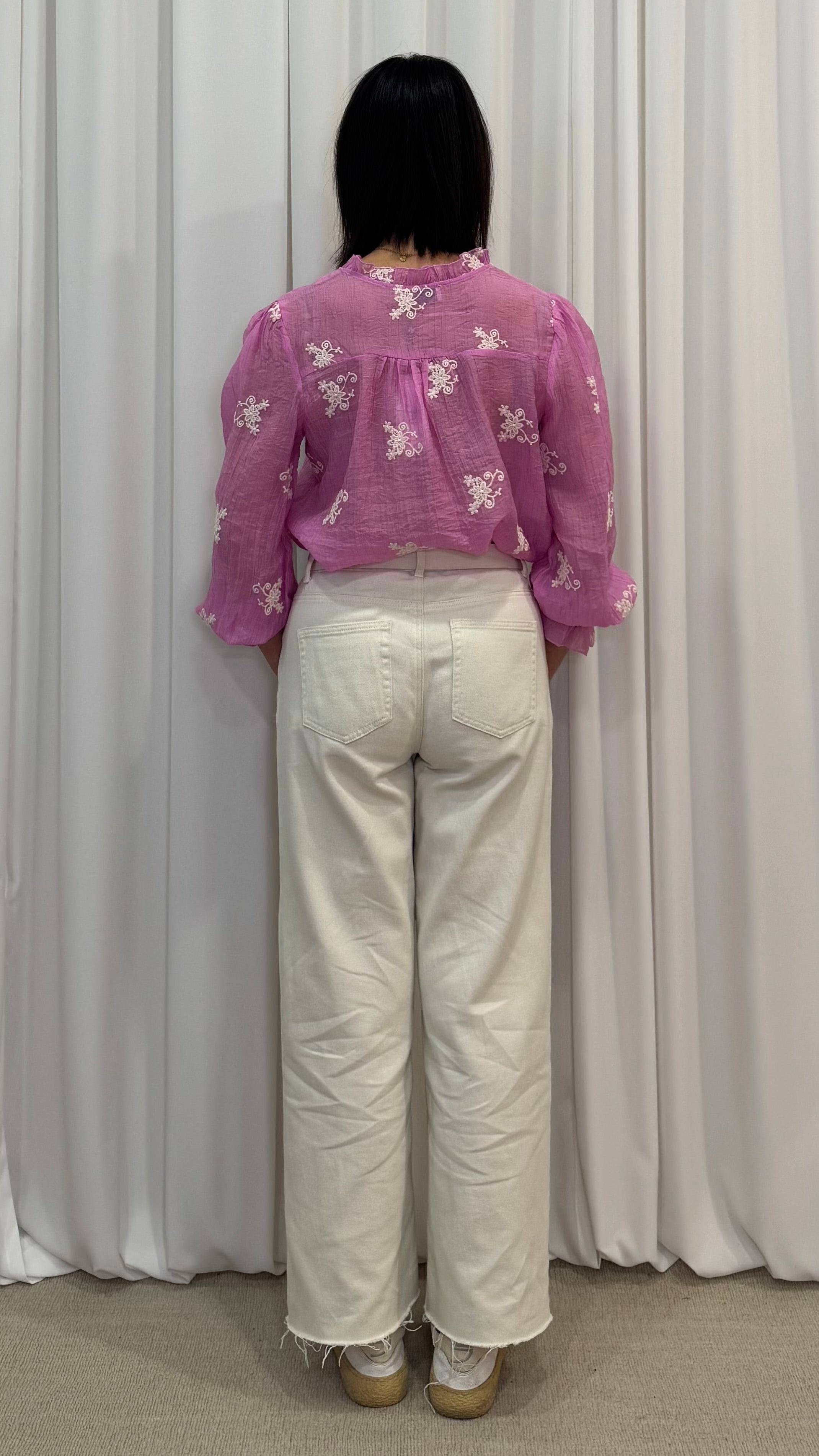 PANTALONI CON NASTRO