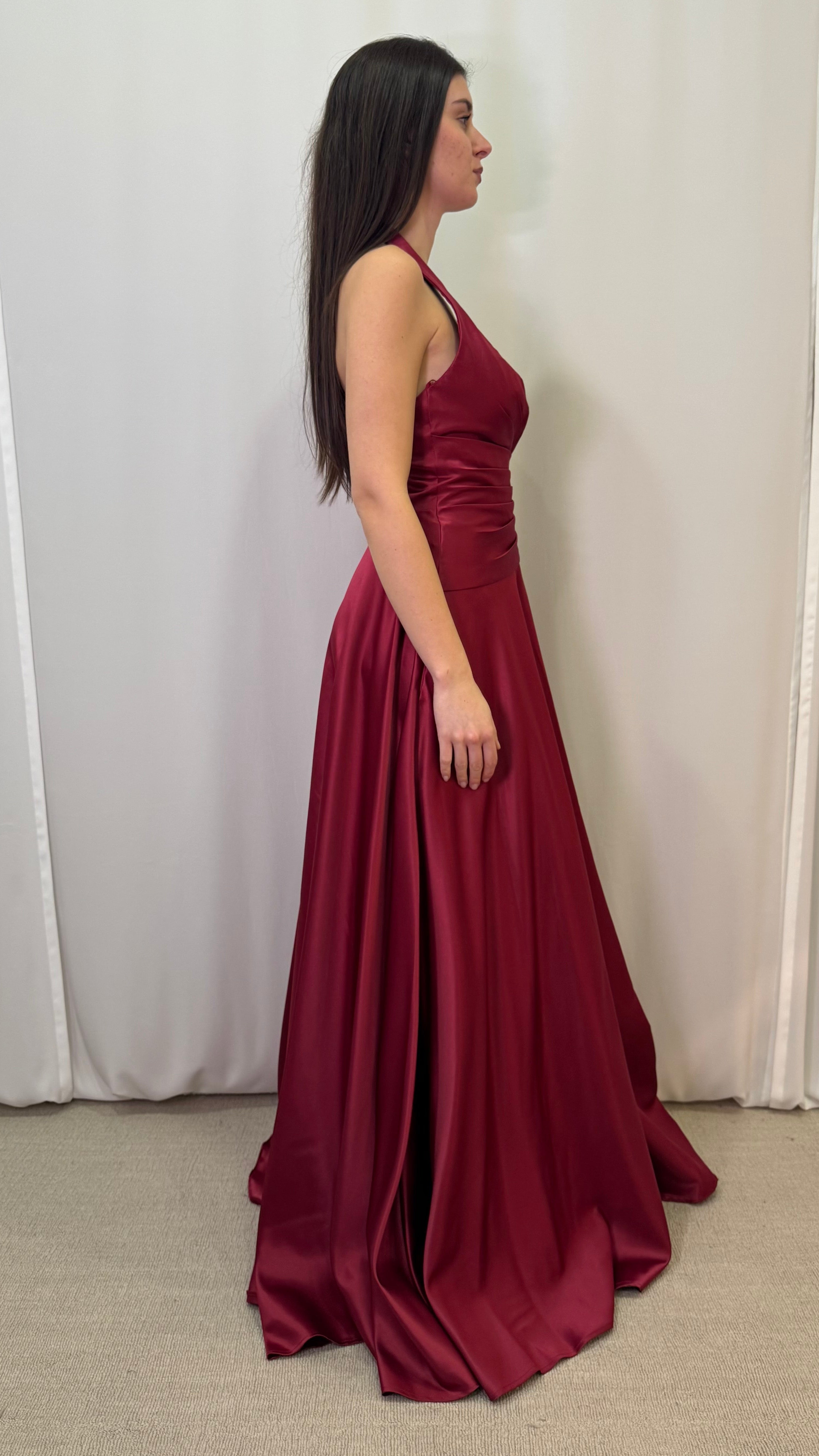 ABITO RASO SCOLLO AMERICANO