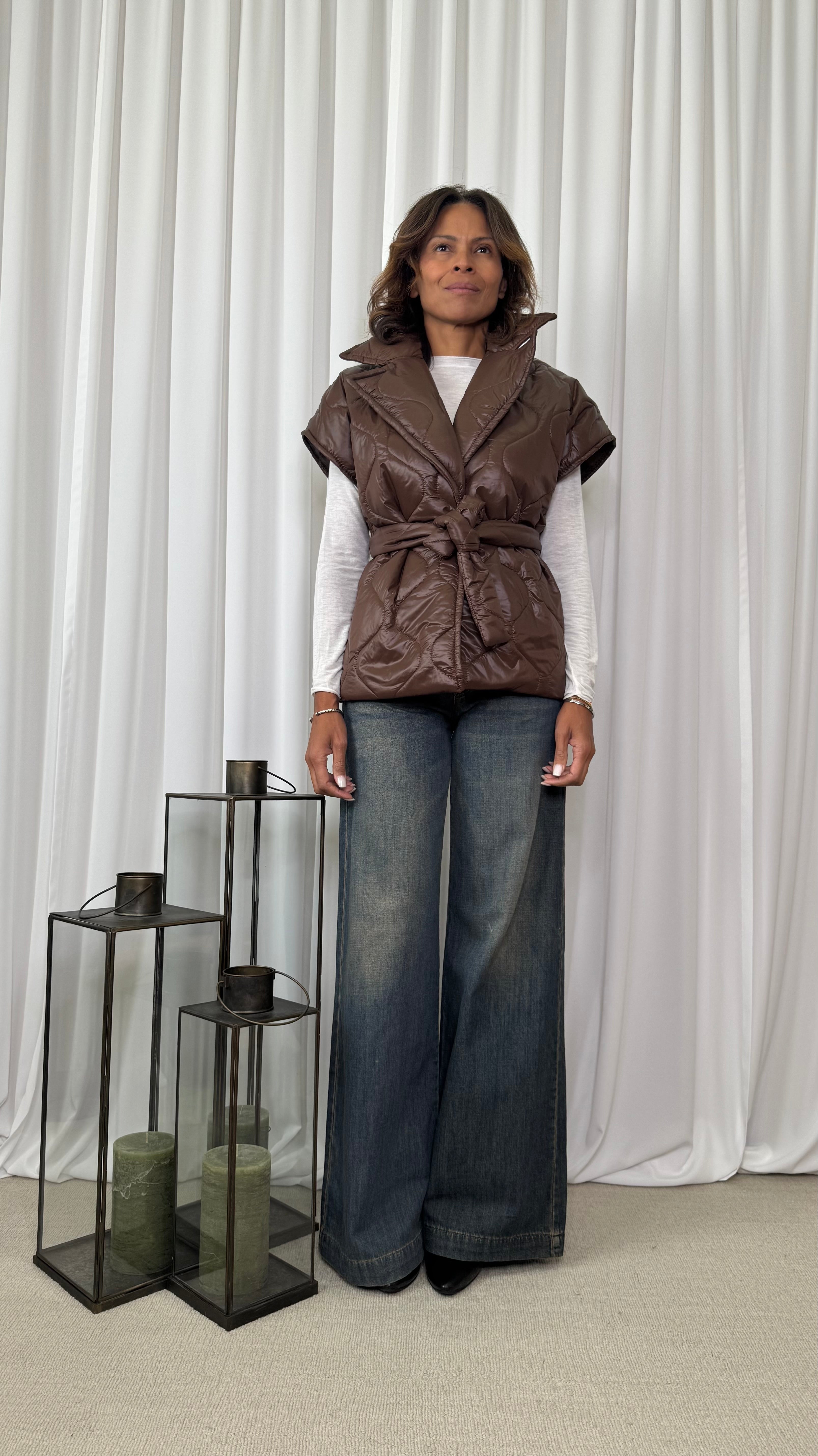 VEST WITH PIN