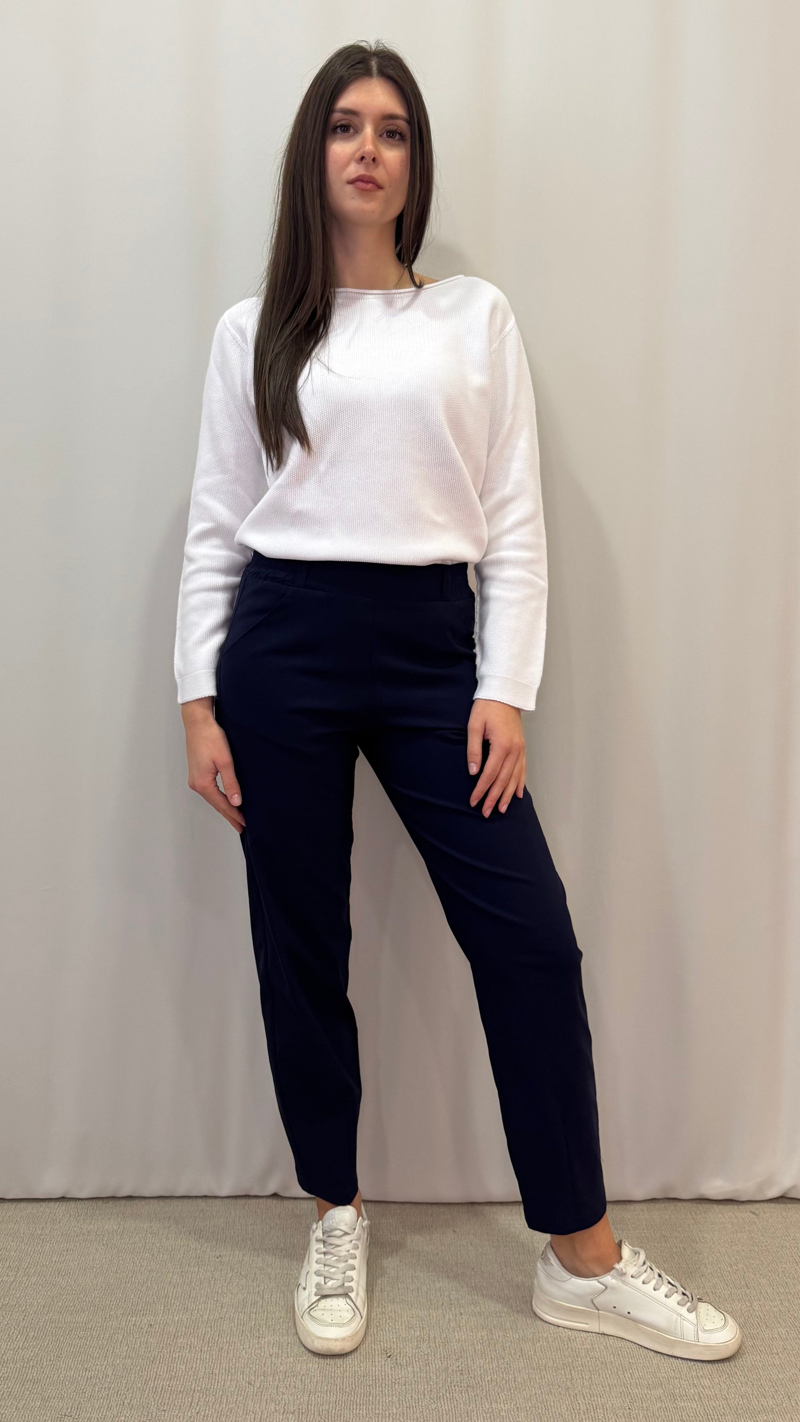 PANTALONE CON FONDO SAGOMATO