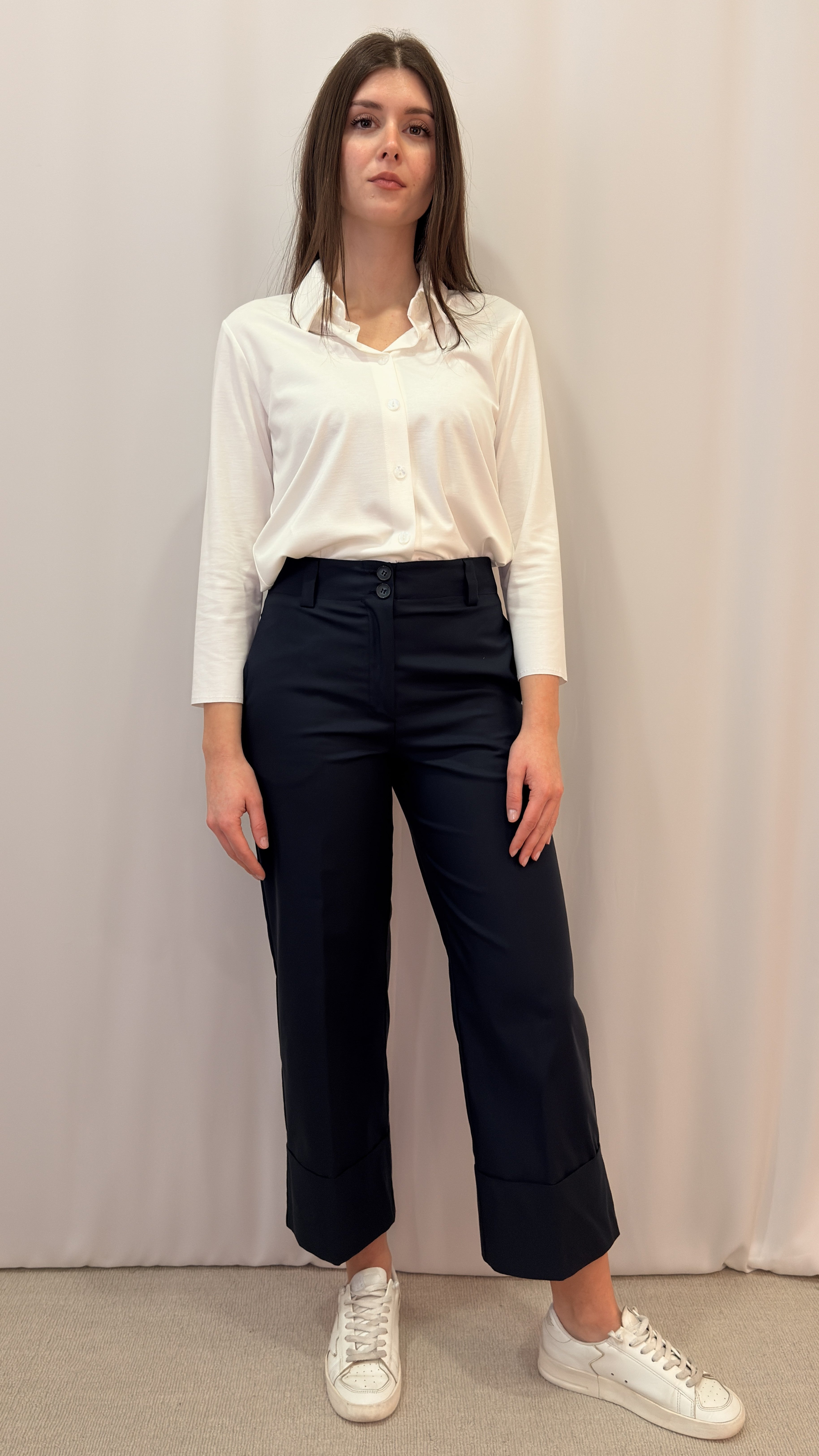 PANTALONE CON RISVOLTO