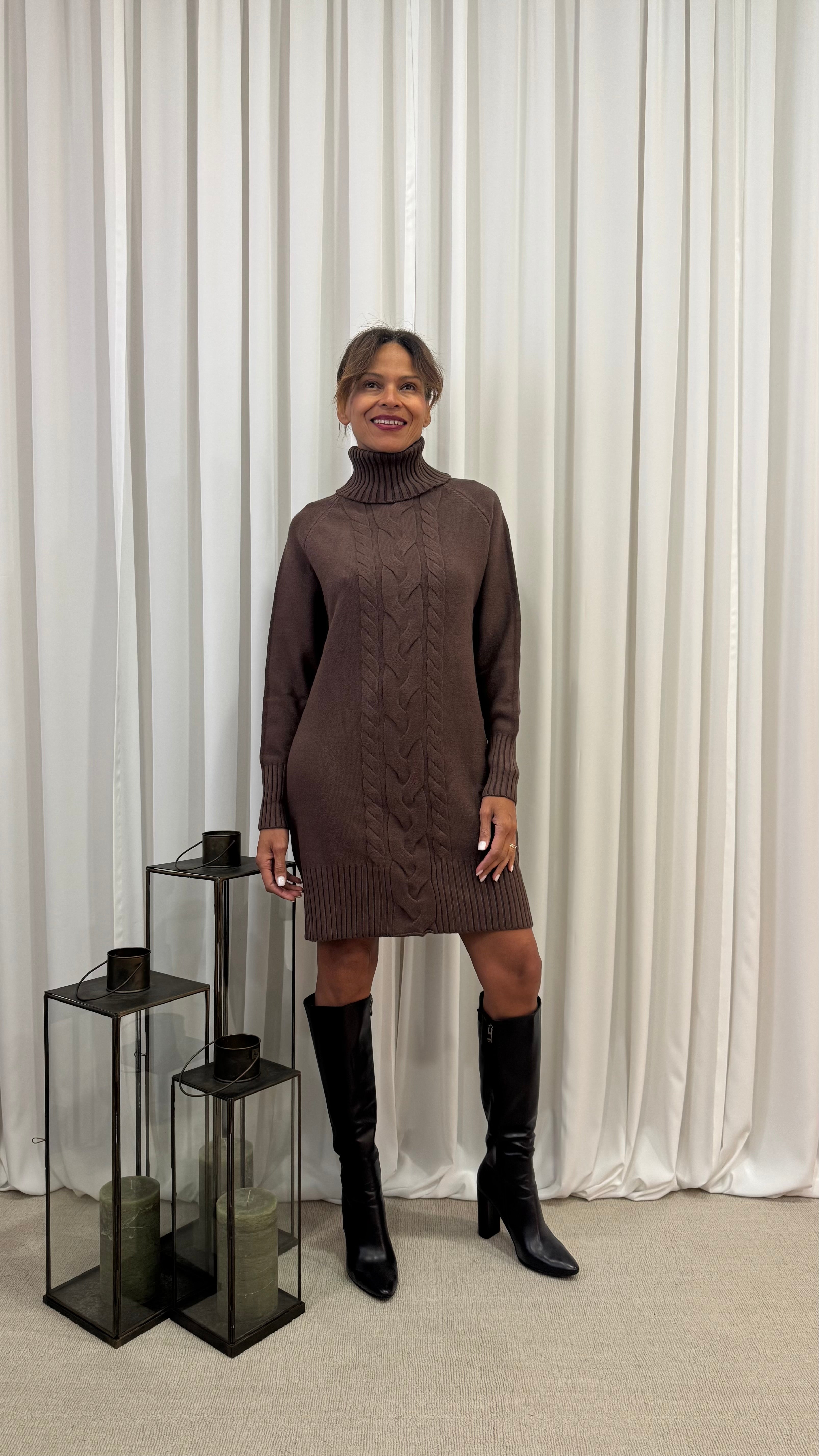 ABITO VISCOSA CON TRECCIA CENTRALE