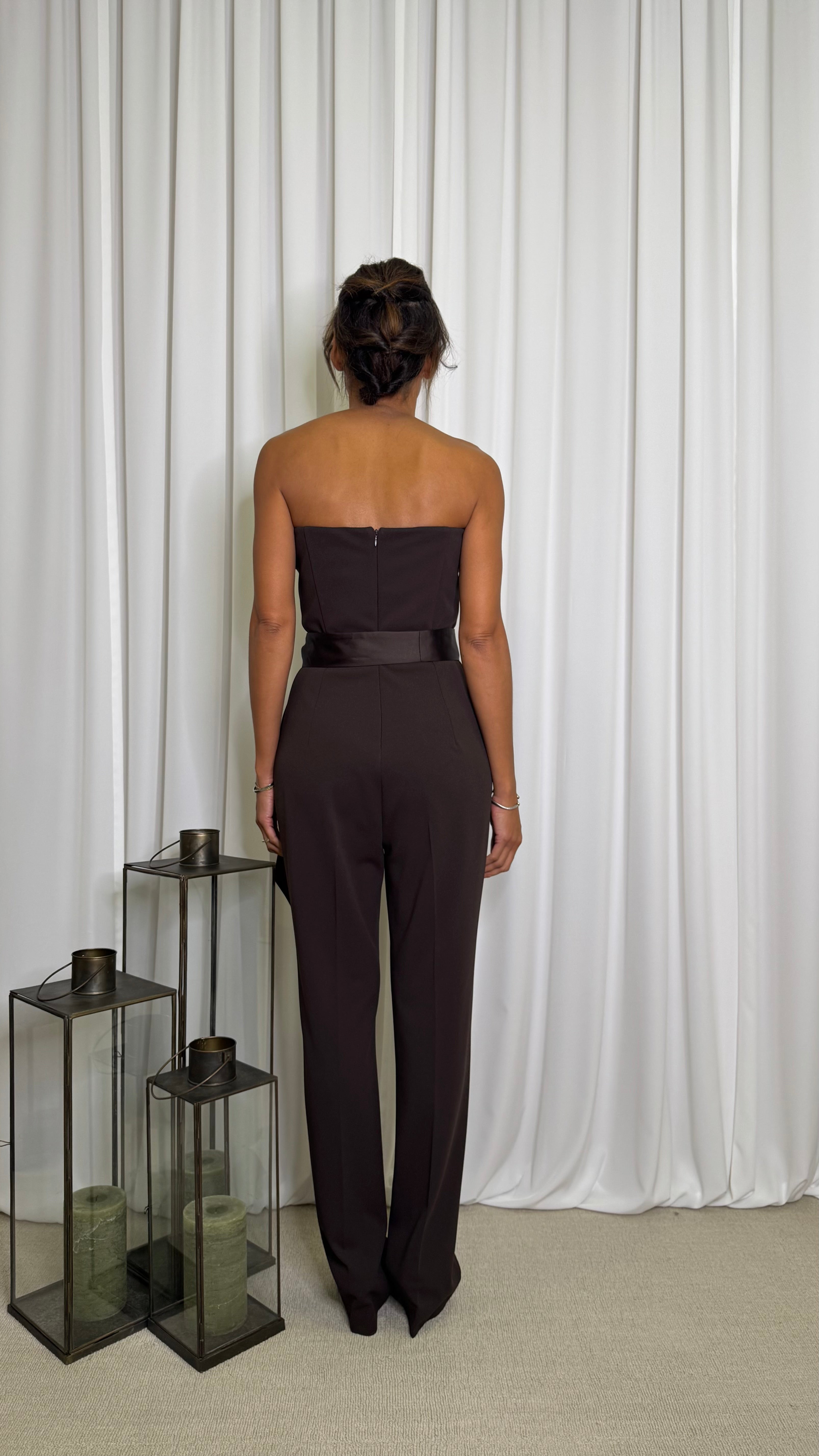 JUMPSUIT A FASCIA CON CINTURA E GAMBA DRITTA