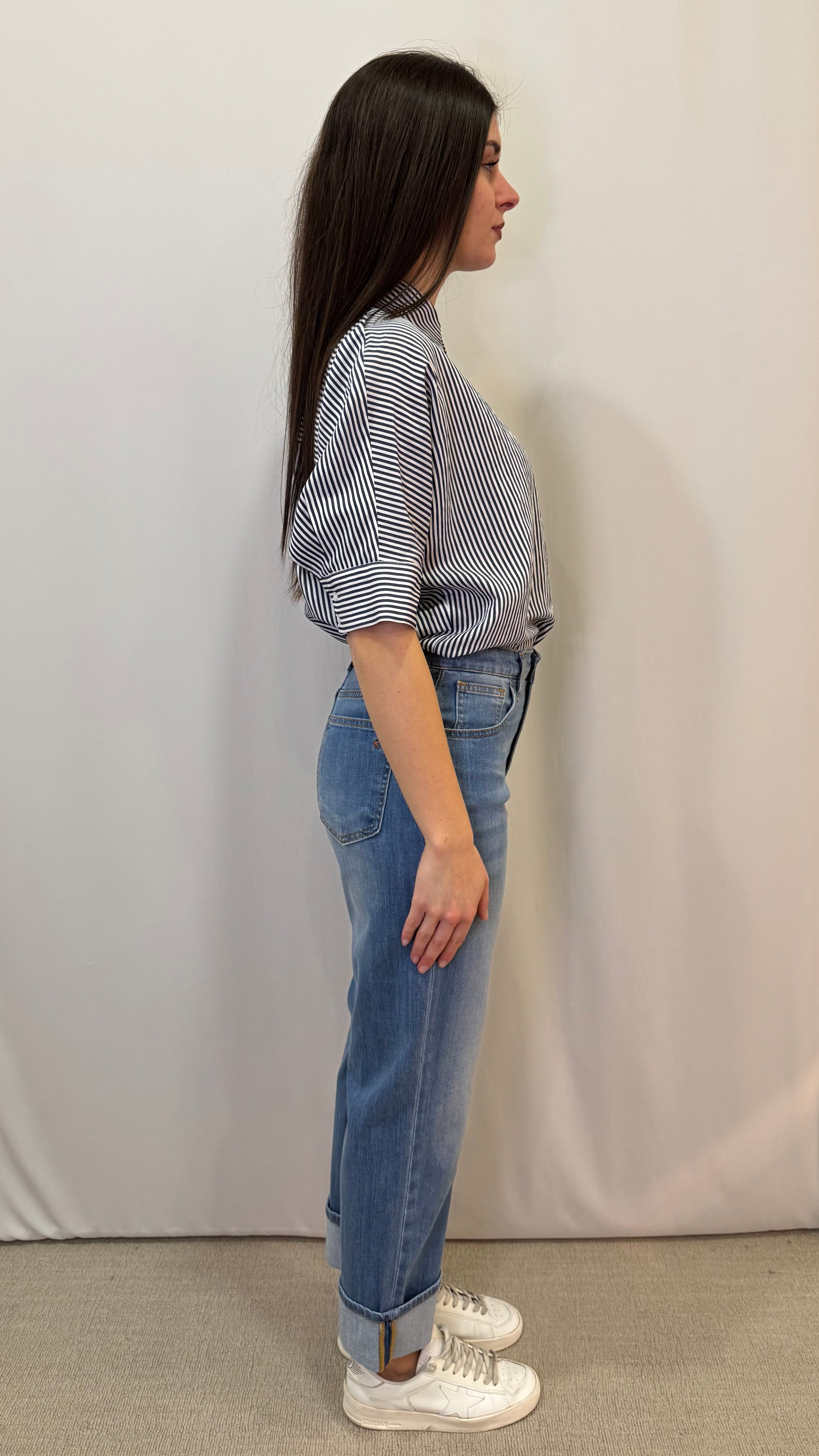 JEANS CON RISVOLTO