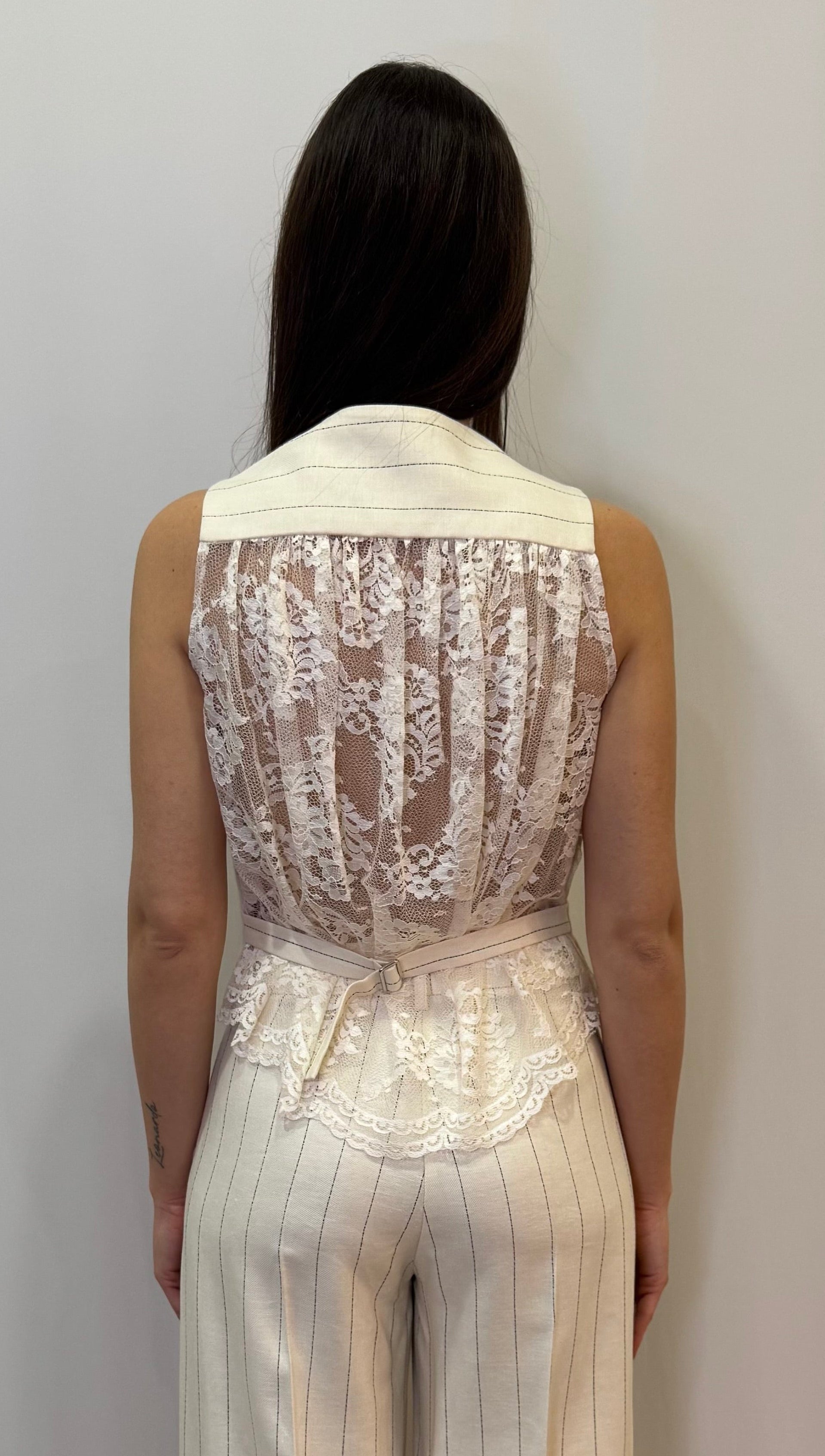 GILET RIGATO CON DIETRO IN PIZZO