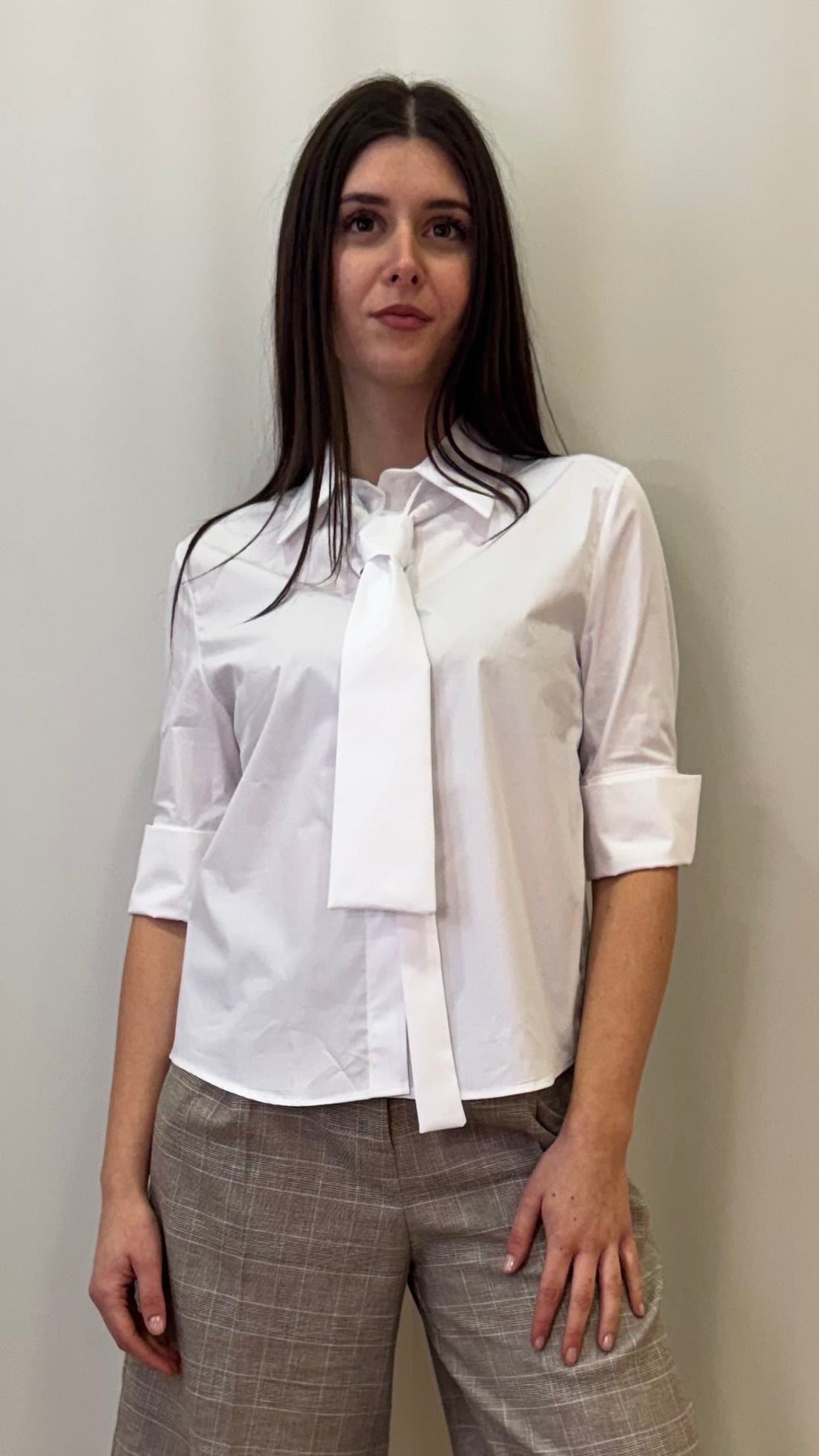 CAMICIA CON CRAVATTA