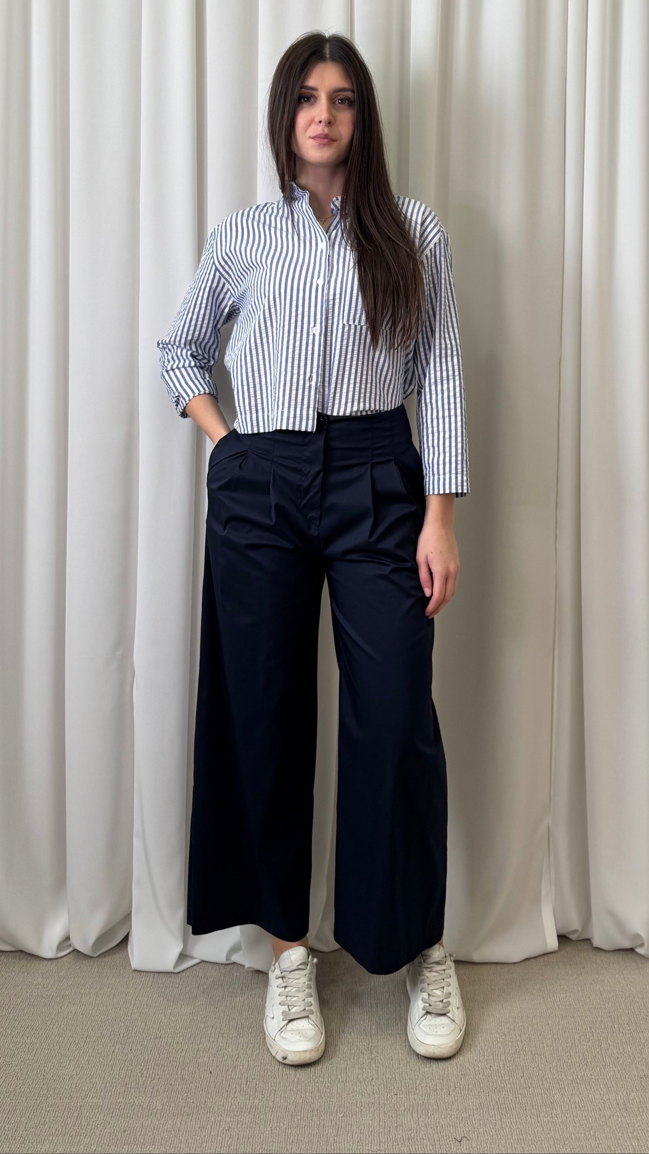 PANTALONE CON PINCES