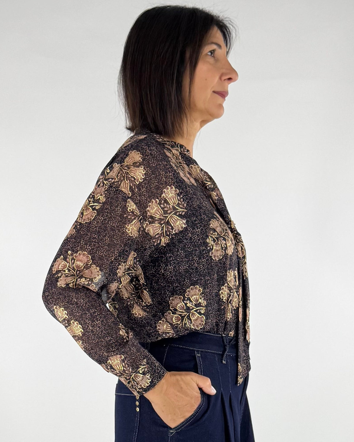 CAMICIA SEMITRASPARENTE CON FIOCCHETTO