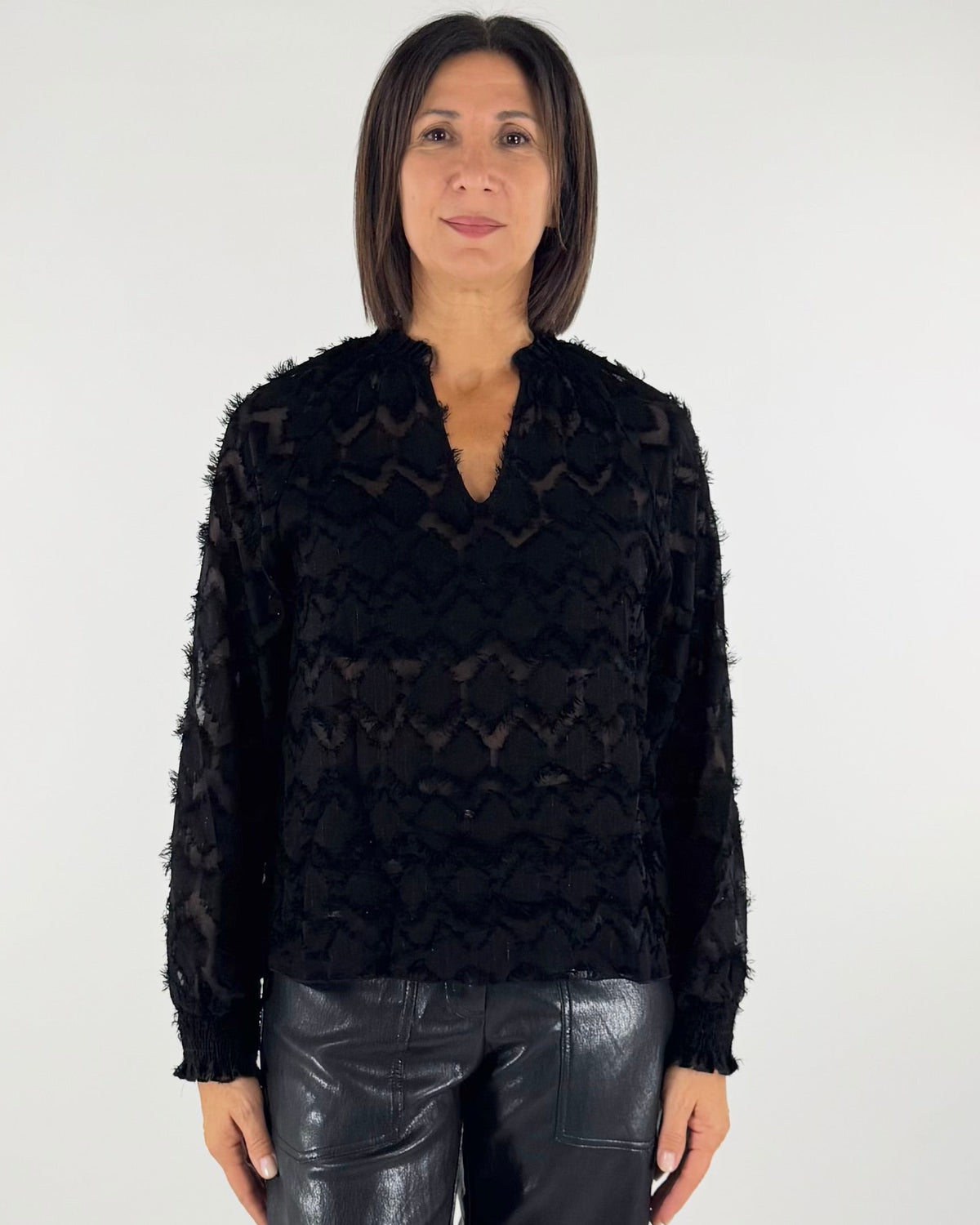 BLUSA SEMITRASPARENTE