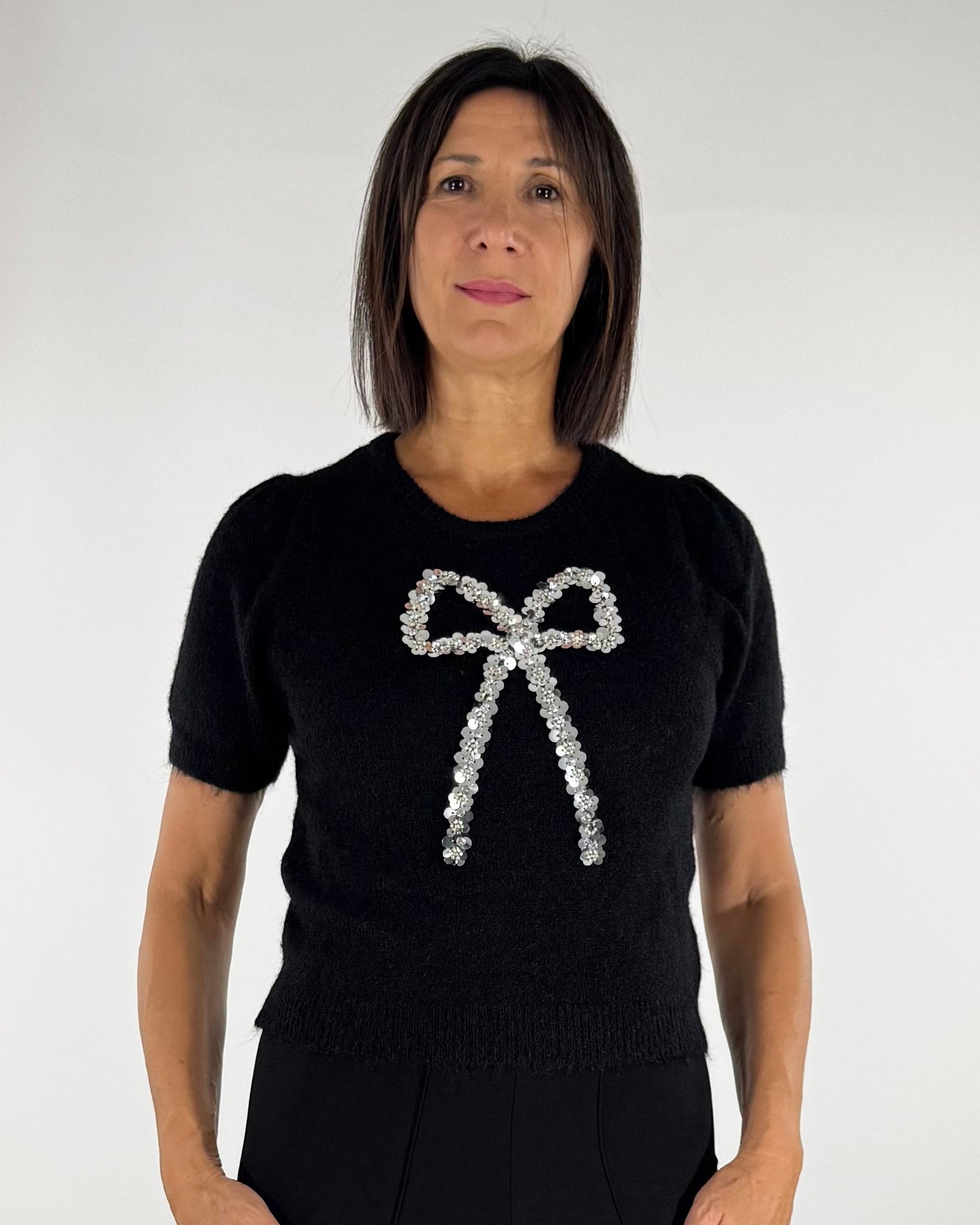 MAGLIA CON FIOCCO