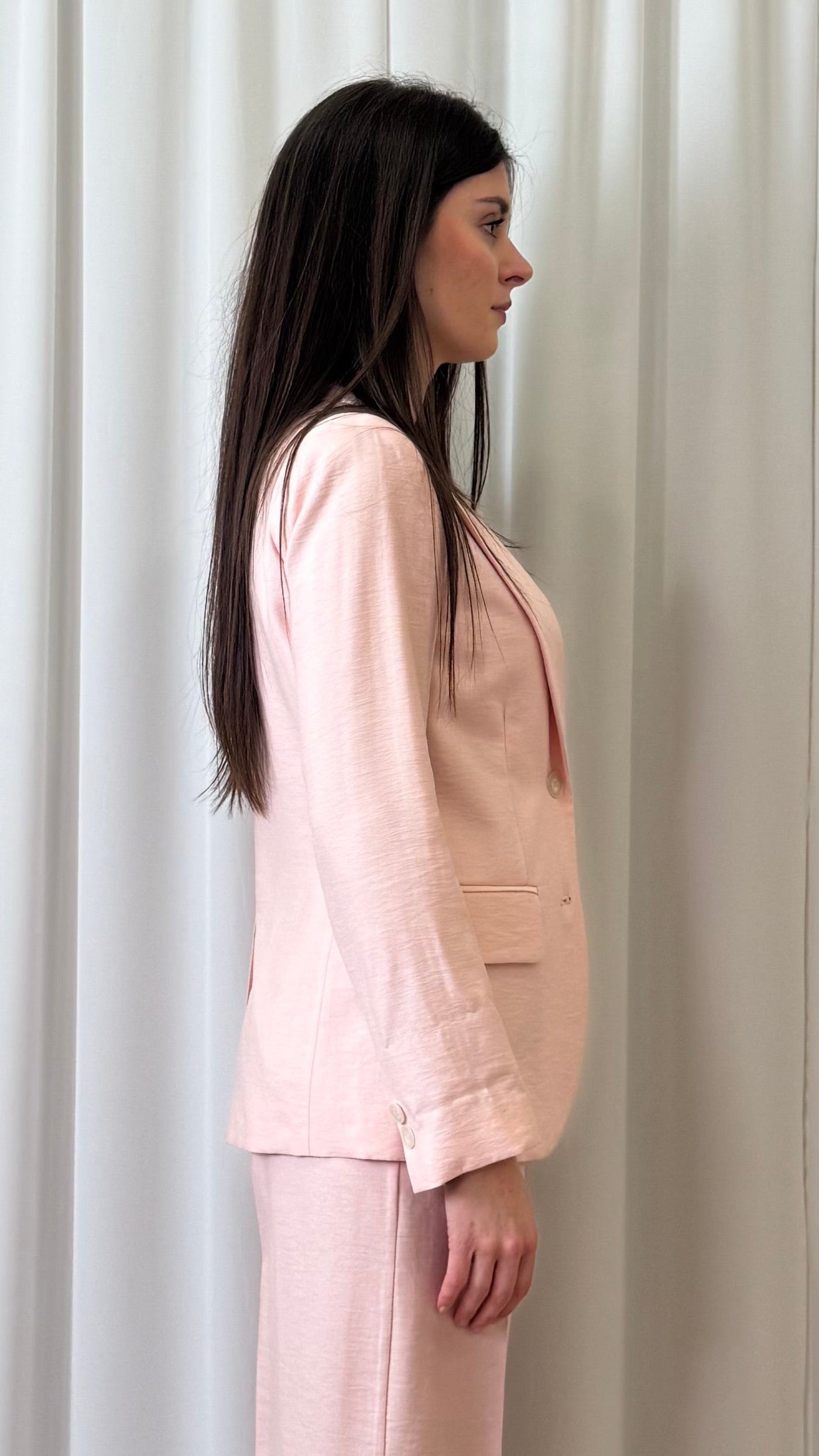 SINGLE-BREASTED TWO-BUTTON BLAZER 
