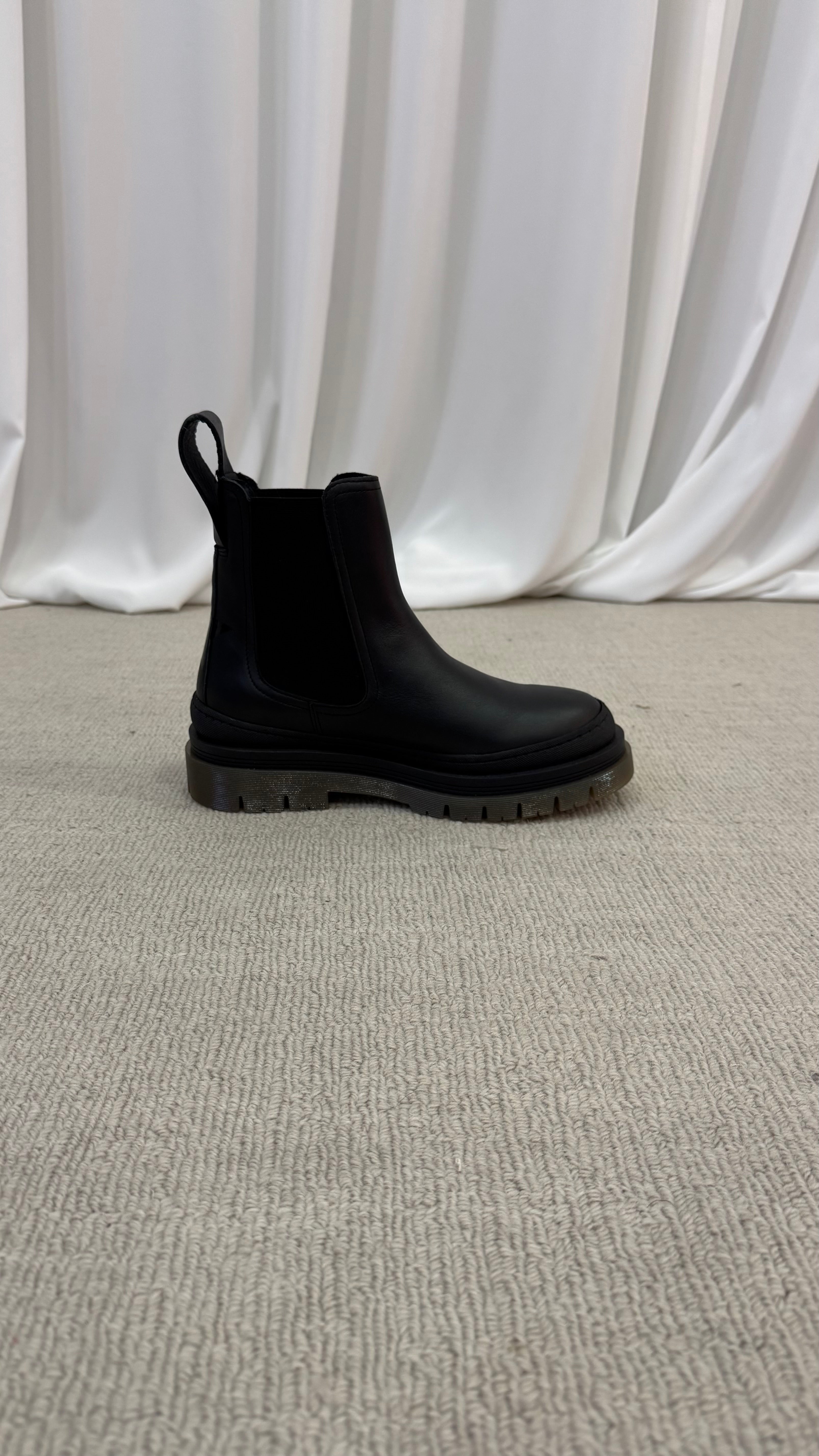 STIVALETTO CHELSEA GLOSSY